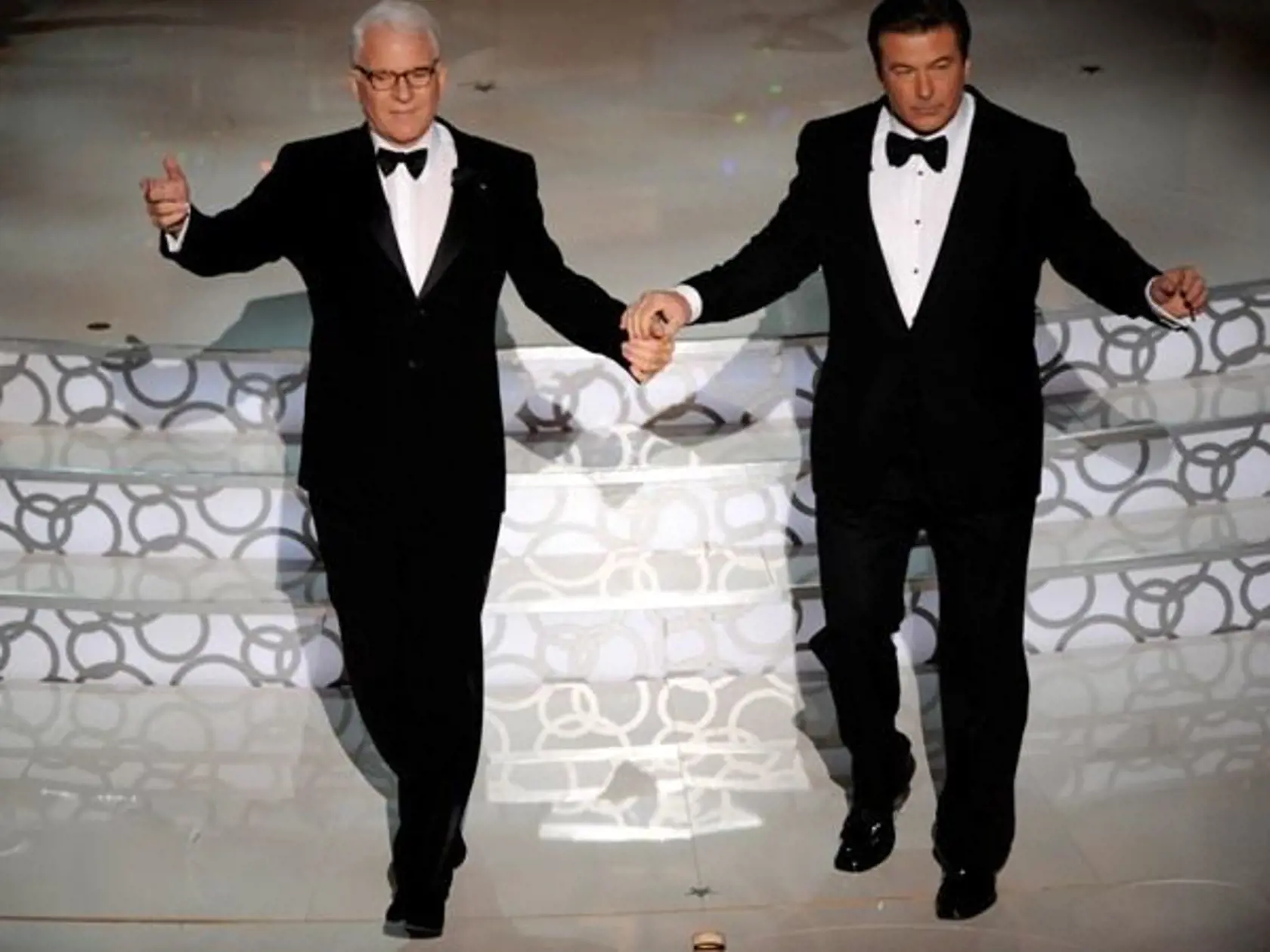 Moderátori oscarového galavečera Steve Martin a Alec Baldwin.