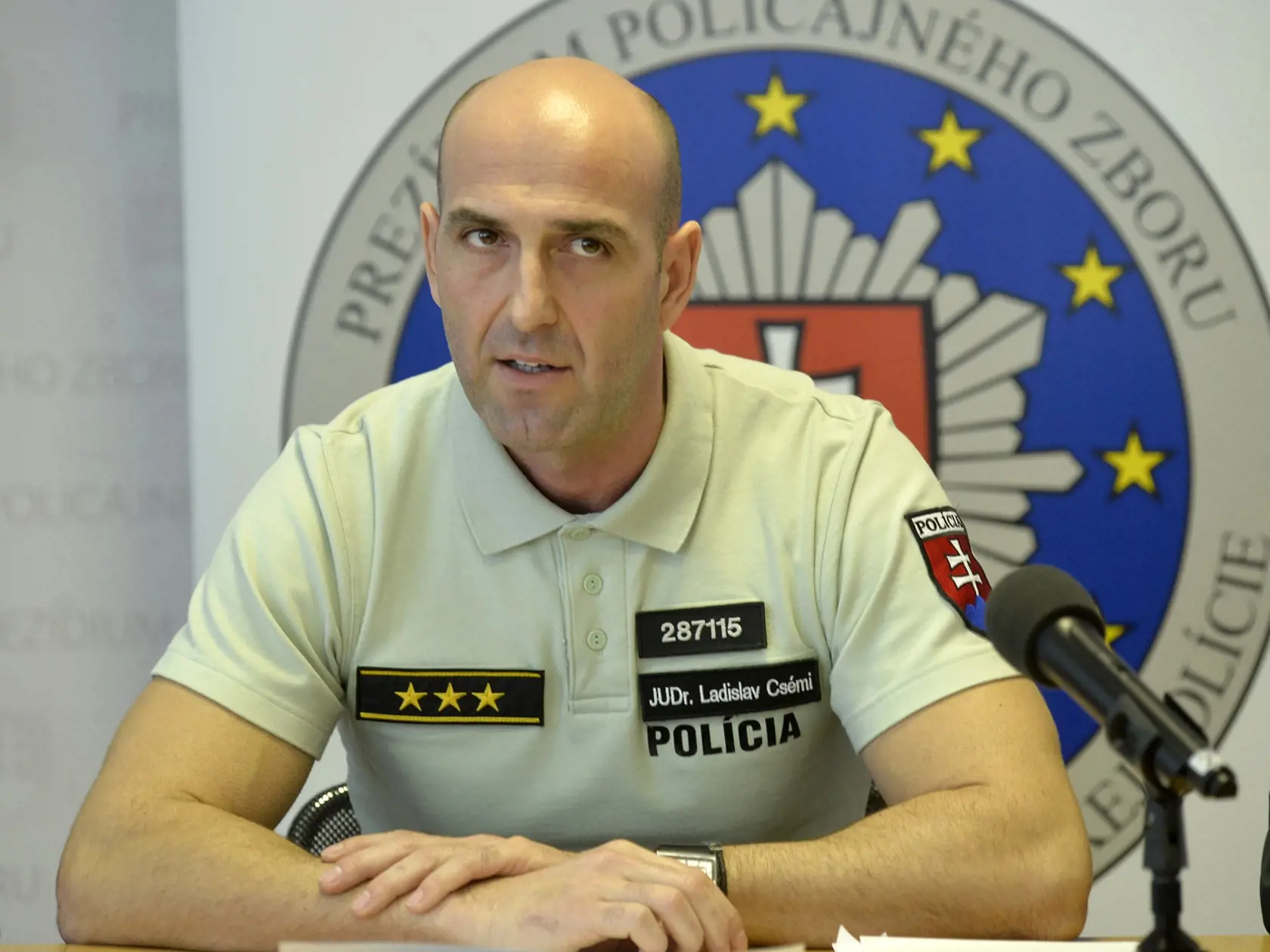 Ladislav Csémi bol v minulosti riaditeľom Úradu hraničnej a cudzineckej polície Prezídia Policajného zboru SR.
