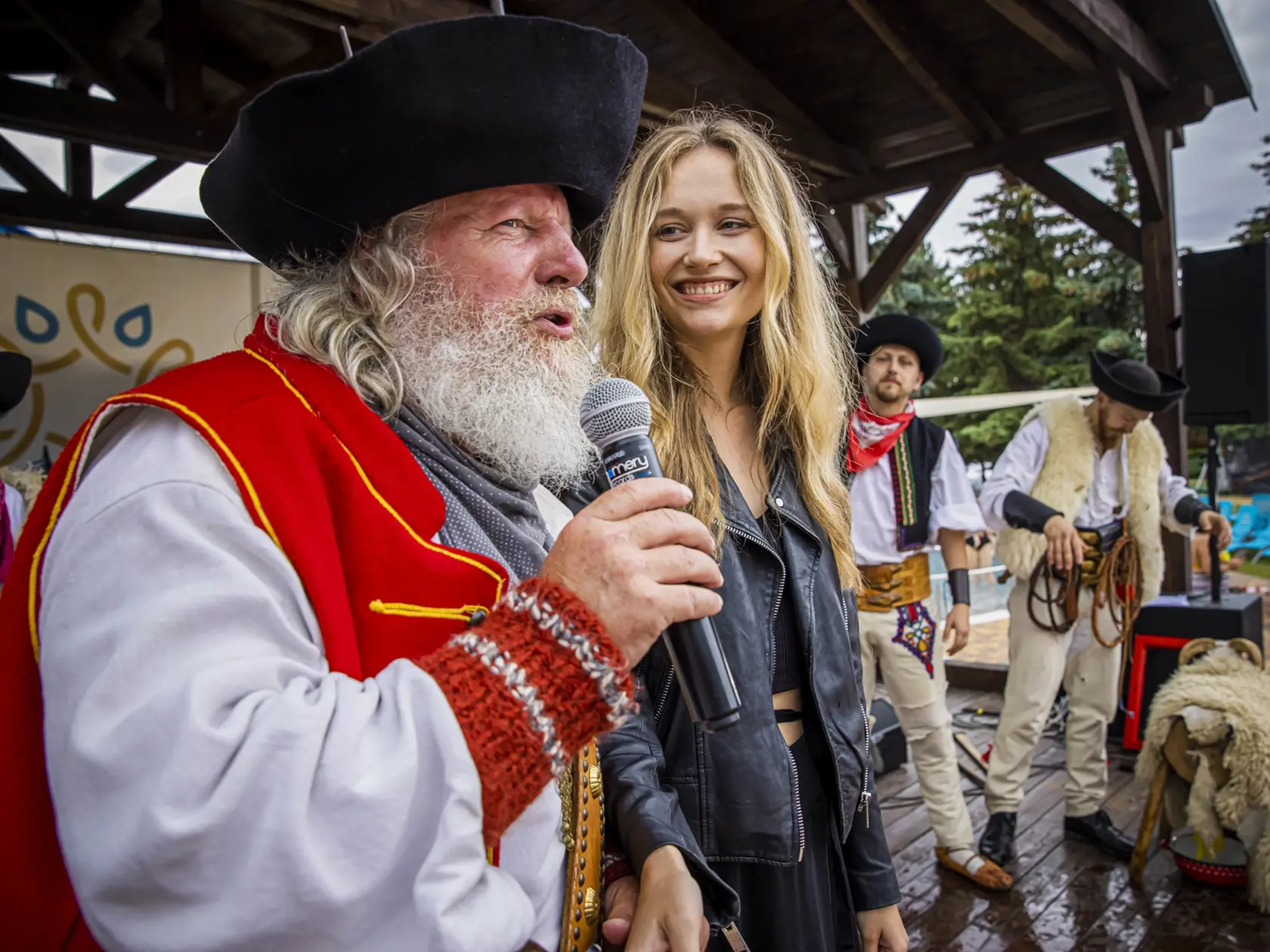 Zaujímavá dvojica. Diana Klamová.