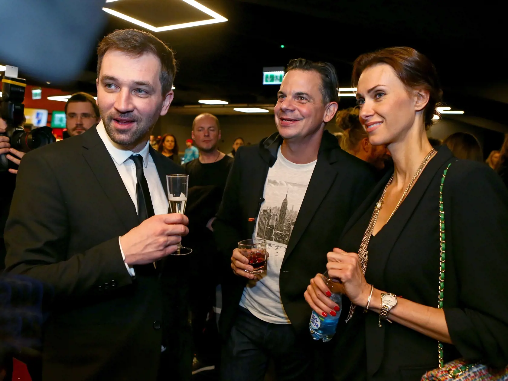 Premiera ceskeho filmu Dvojnici v bratislavskom Auparku. Na snimke zprava je cesky herec Ondrej Sokol a Dano Dangl s manzelkou