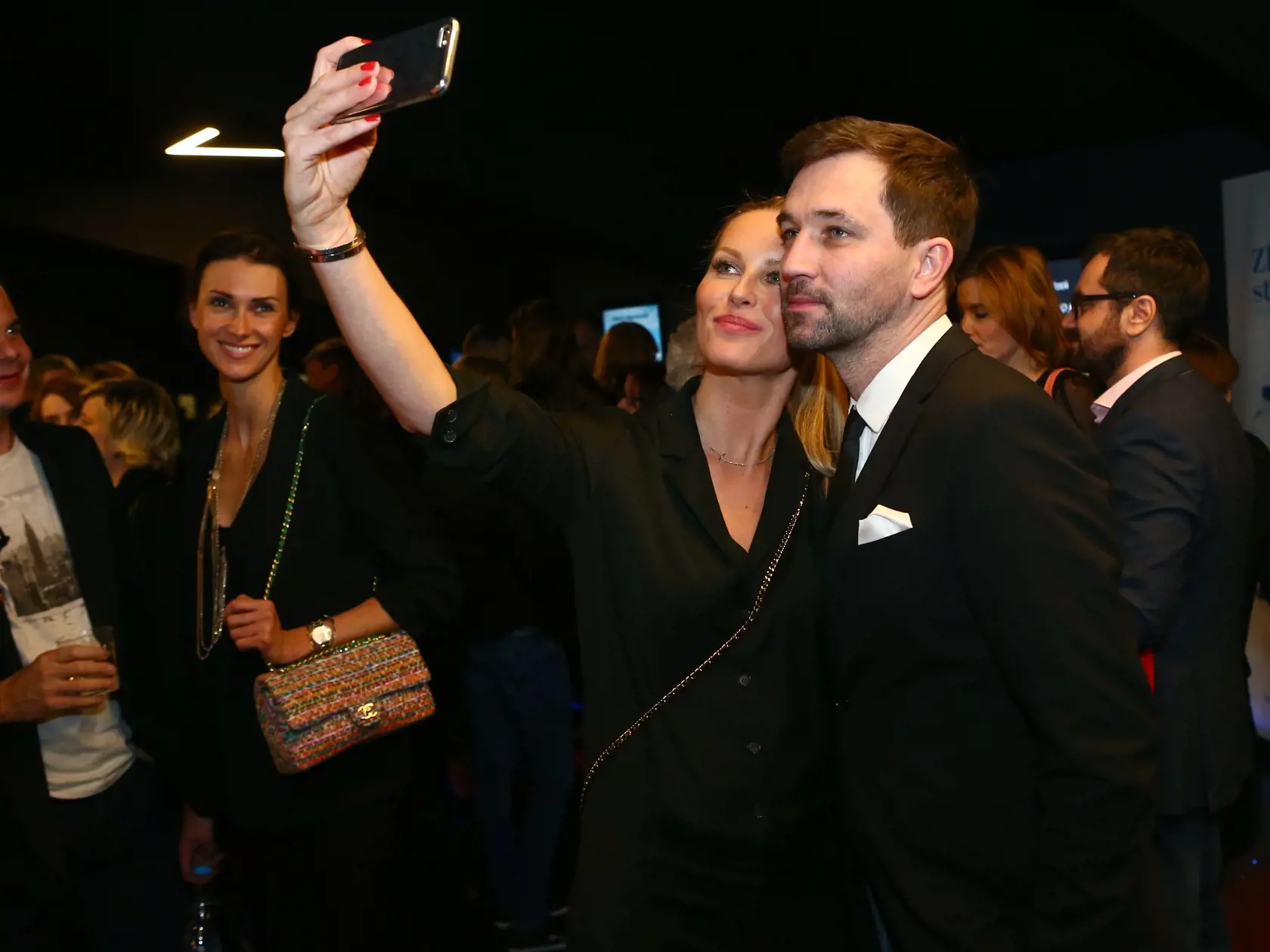 Premiera ceskeho filmu Dvojnici v bratislavskom Auparku. Na snimke je Simona Krainova a Ondrej Sokol