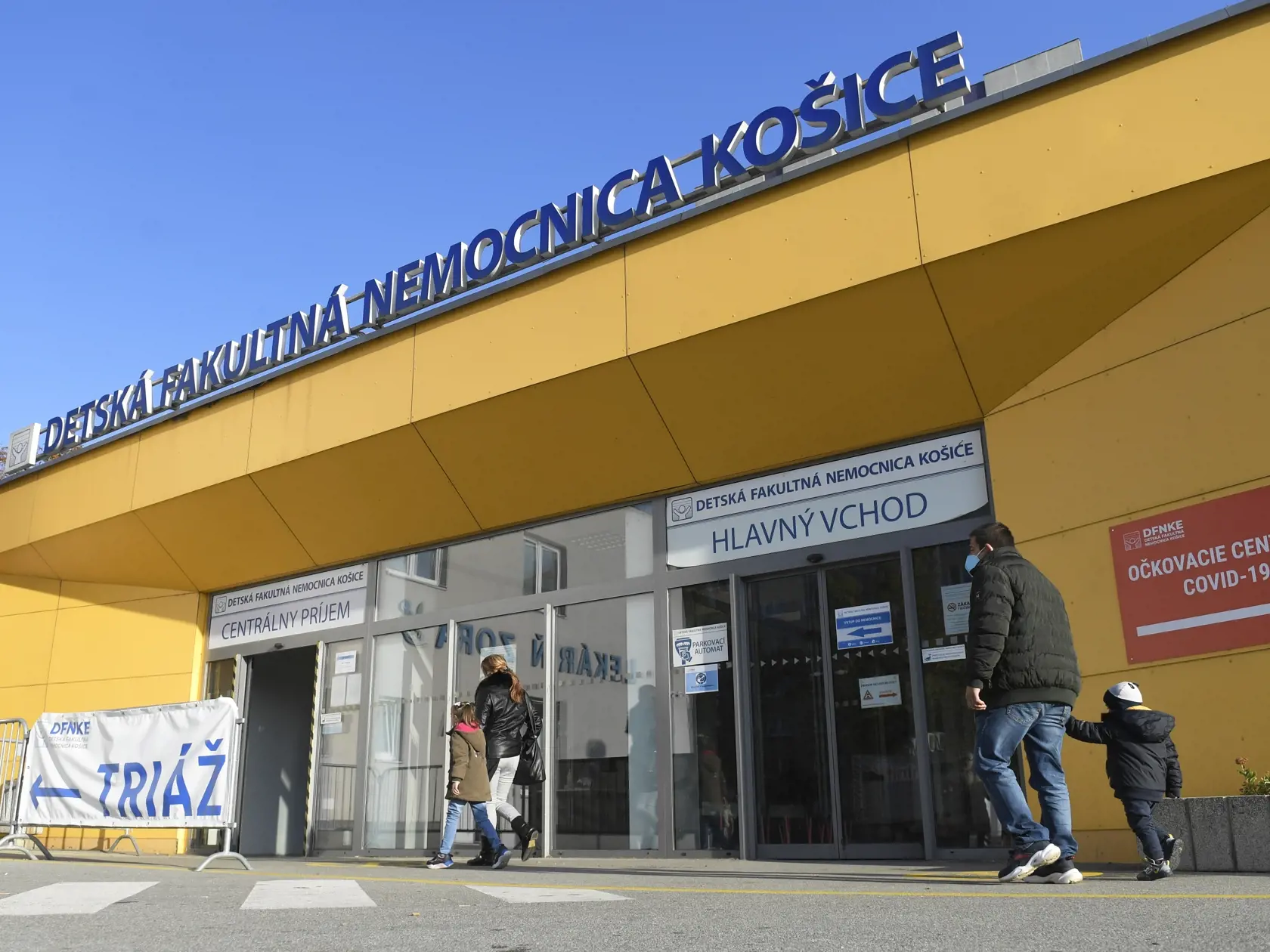 Na snímke Detská fakultná nemocnica Košice 19. októbra 2021 v Košiciach, kde sa konal brífing na tému Očkovanie rizikových detí. FOTO TASR – František Iván