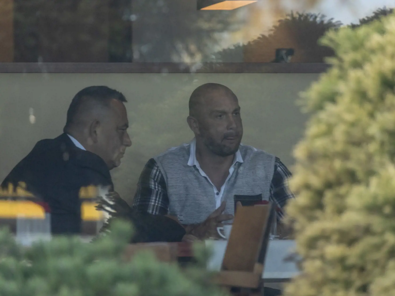 Norbert Bödör na stretnutí v bratislavskom Hoteli Aston s Viktorom Lehotzkým.