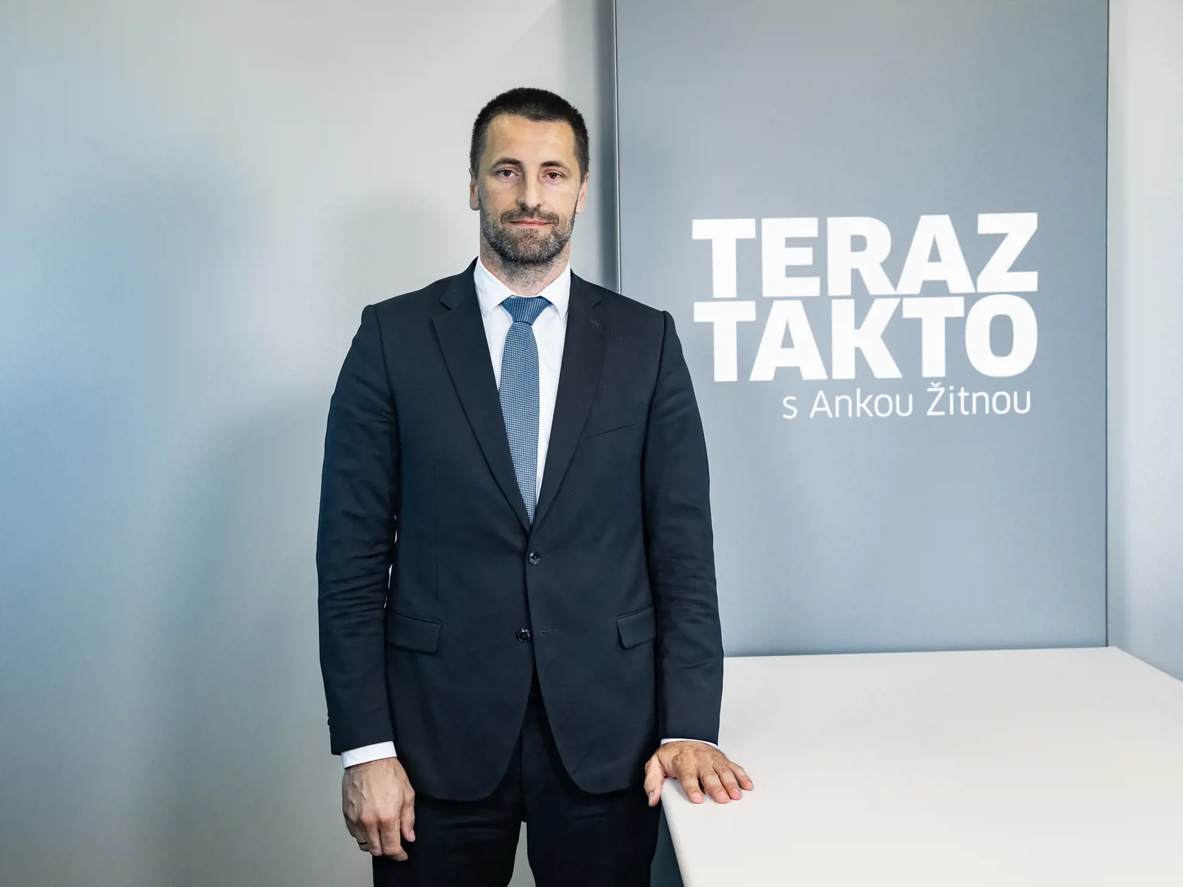 Marián Viskupič v diskusnej relácii “Teraz Takto” upozornil na riziká digitálneho eura.