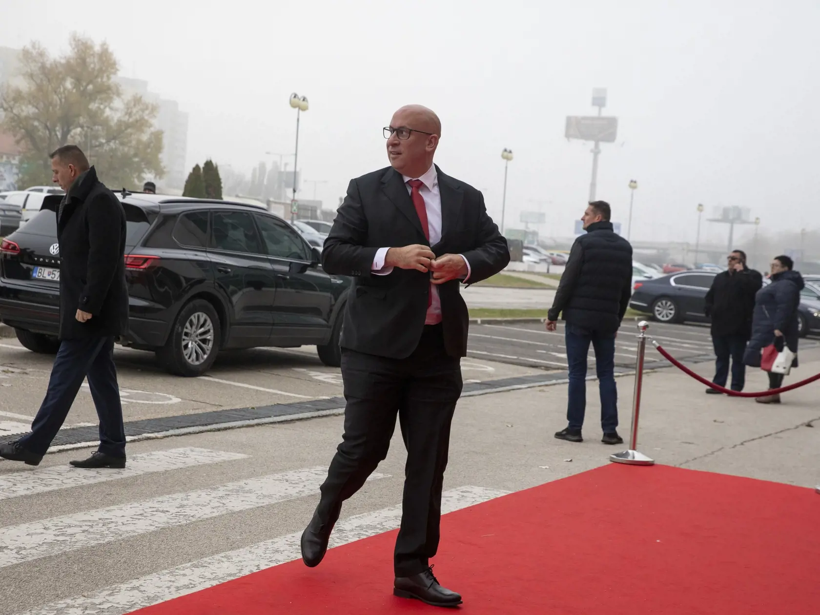 Na snímke je snem politickej strany SMER v bratislavskej Inchebe. Minister dopravy Jozef Ráž mladší