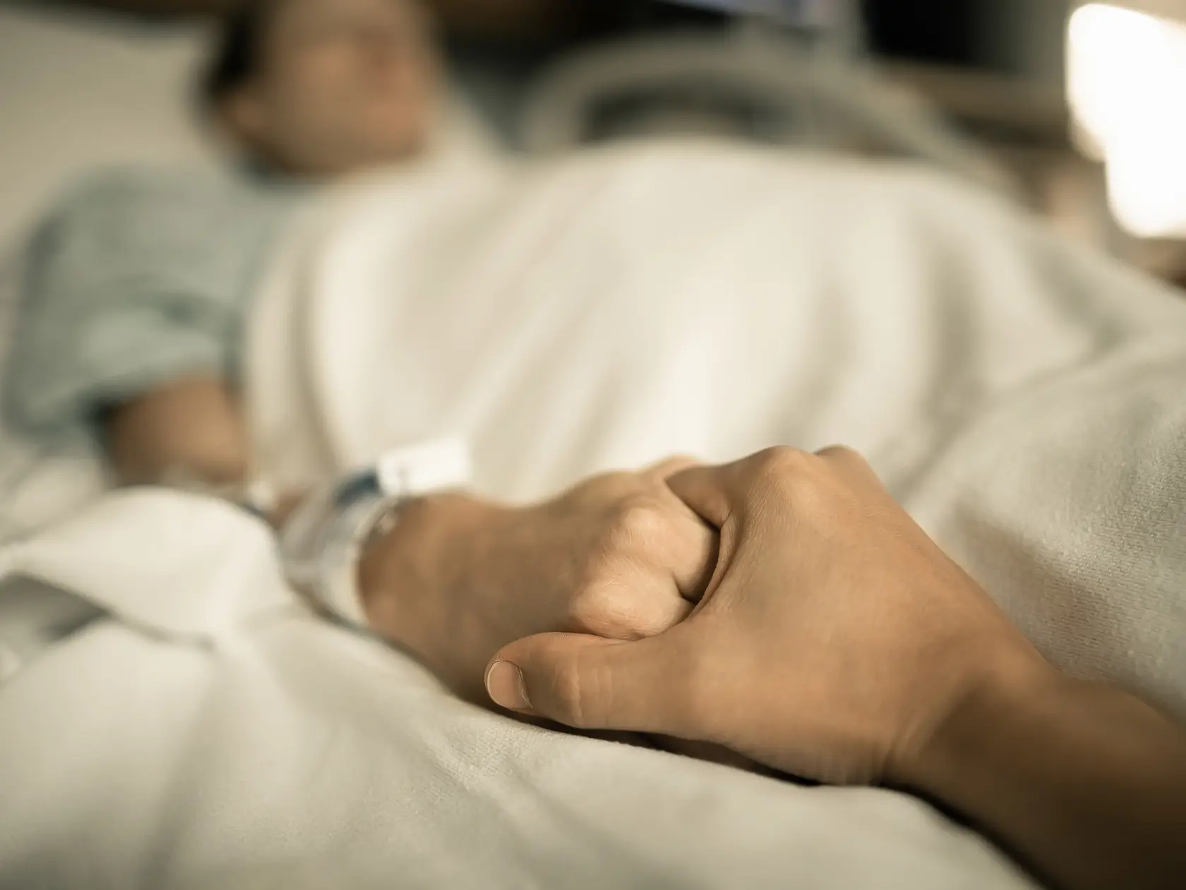 „Veľmi si želám, aby výskumy čoskoro priniesli nové – ešte lepšie spôsoby liečby, ktoré dajú onkologickým pacientom nádej na dlhší a kvalitnejší život," hovorí Monika, ktorá porazila rakovinu vaječníkov.  
