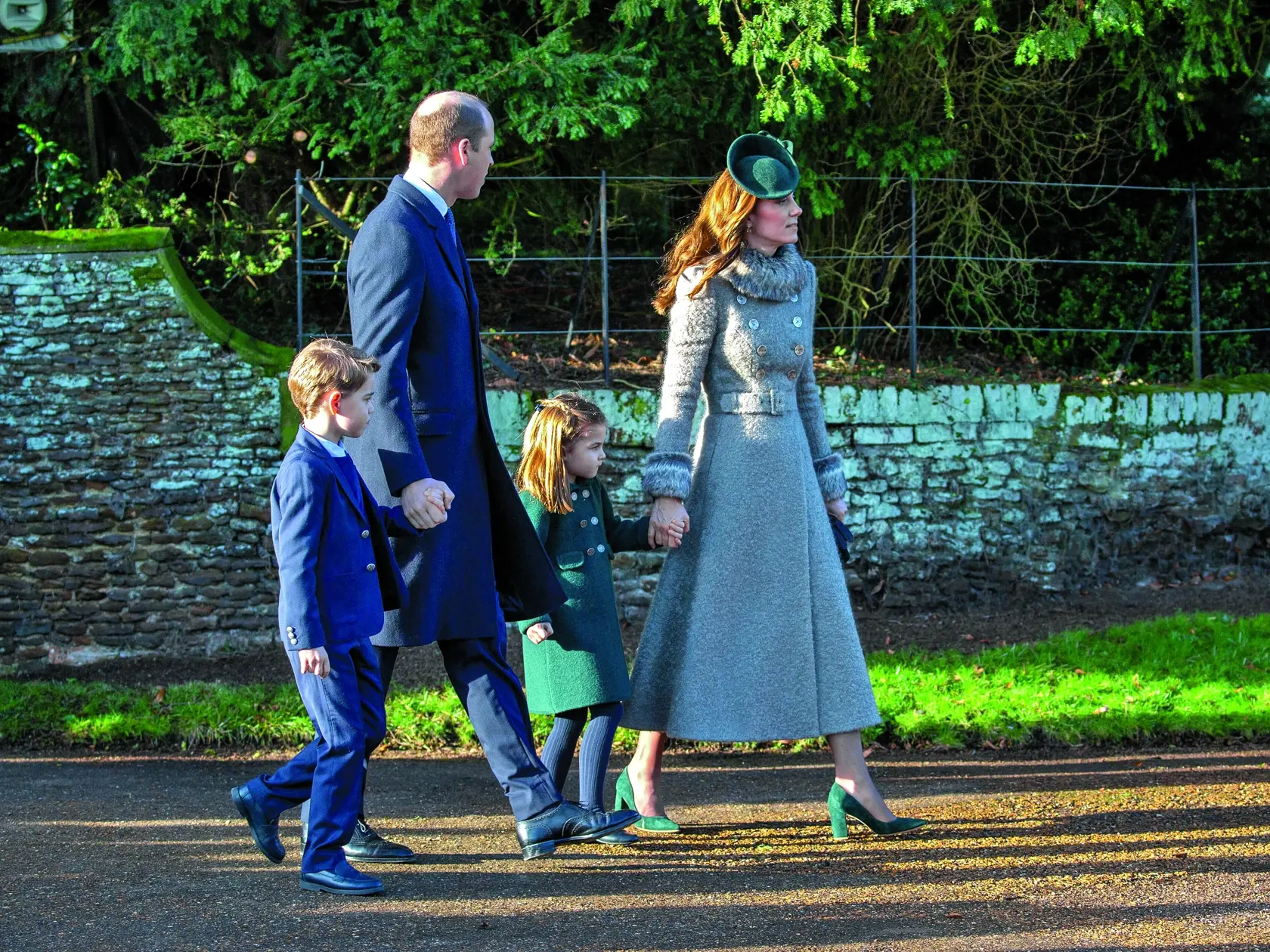 GAN-GAN Pravnúčatá princ George a princezná Charlotte, na snímke s rodičmi Williamom a Kate, si starú mamu pomenovali po svojom.