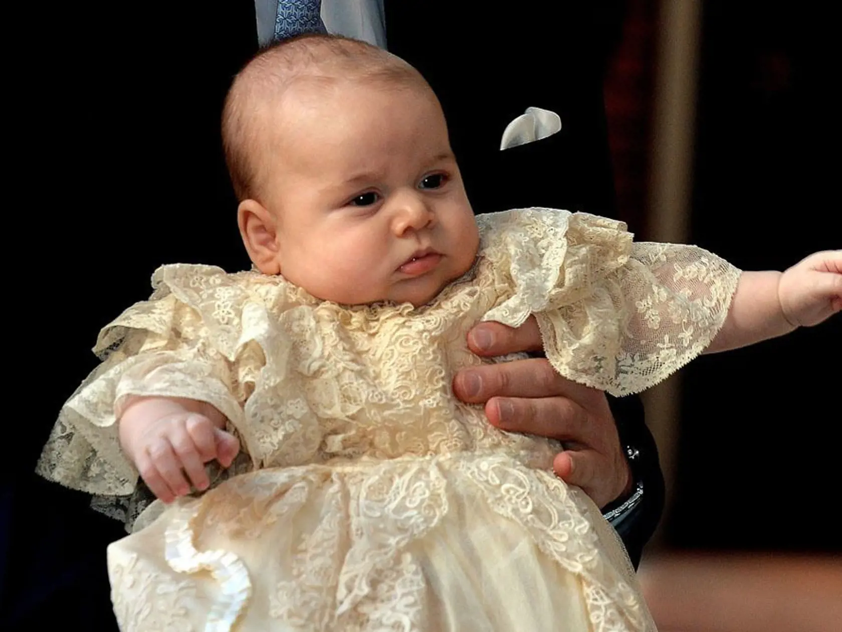Princ William a Kate strávia prvýkrát Vianoce aj so svojím 5-mesačným synom Georgeom.