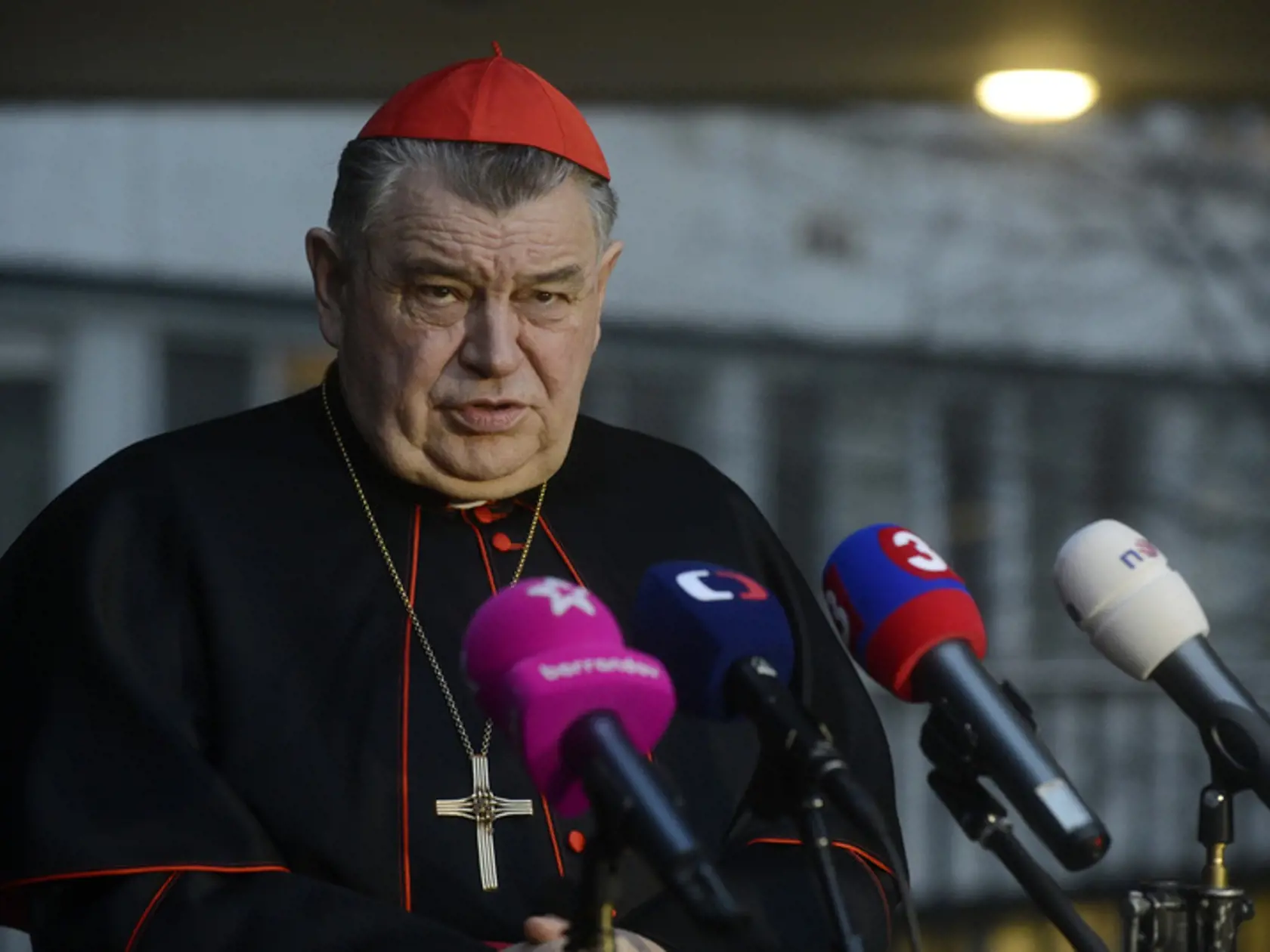 Český kardinál Dominik Duka sa nachádza v zozname prelátov, ktorí kryli zneužívanie detí.