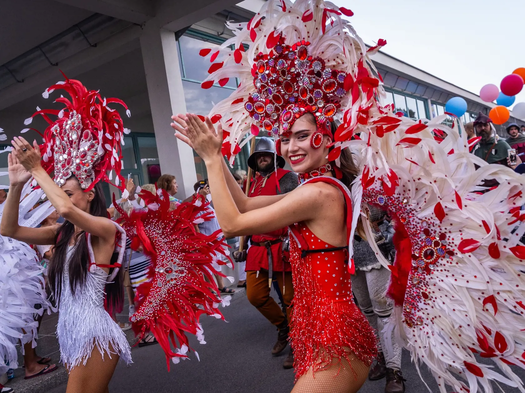 Divadelno-hudobný festival Piešťanské zábaly. 