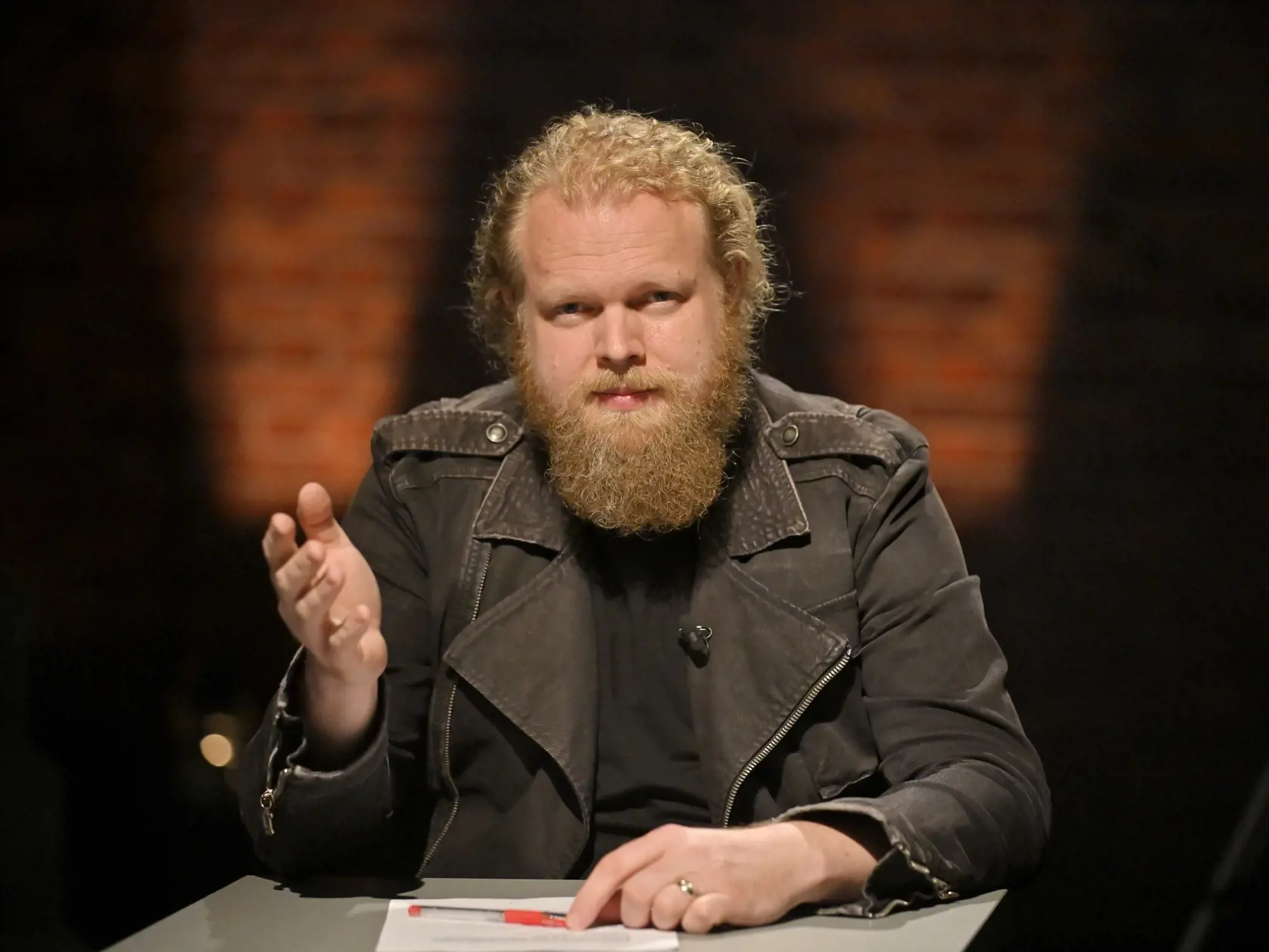 Moderátor Štefan Chrappa