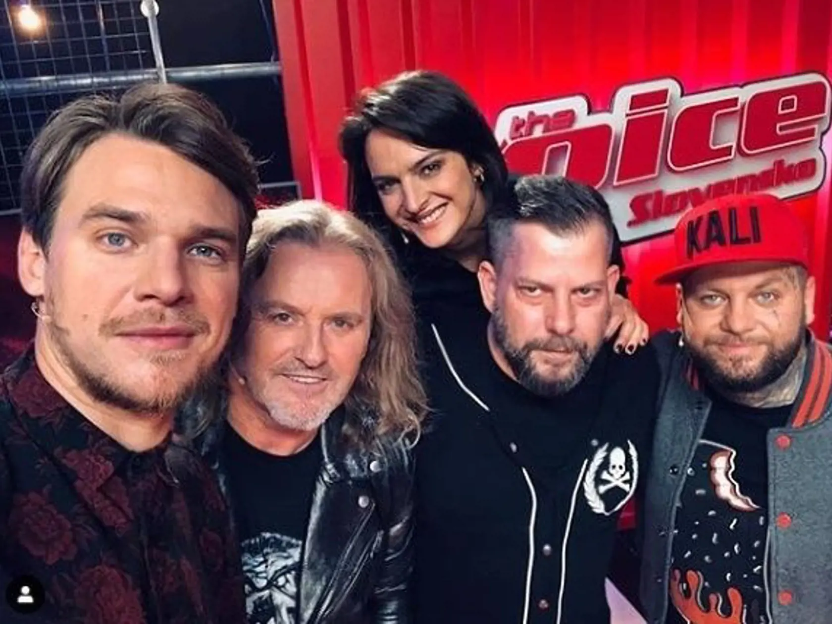 Partner Jany Kirschner, Angličan Eddie, žiarli na speváčkinho kolegu. 