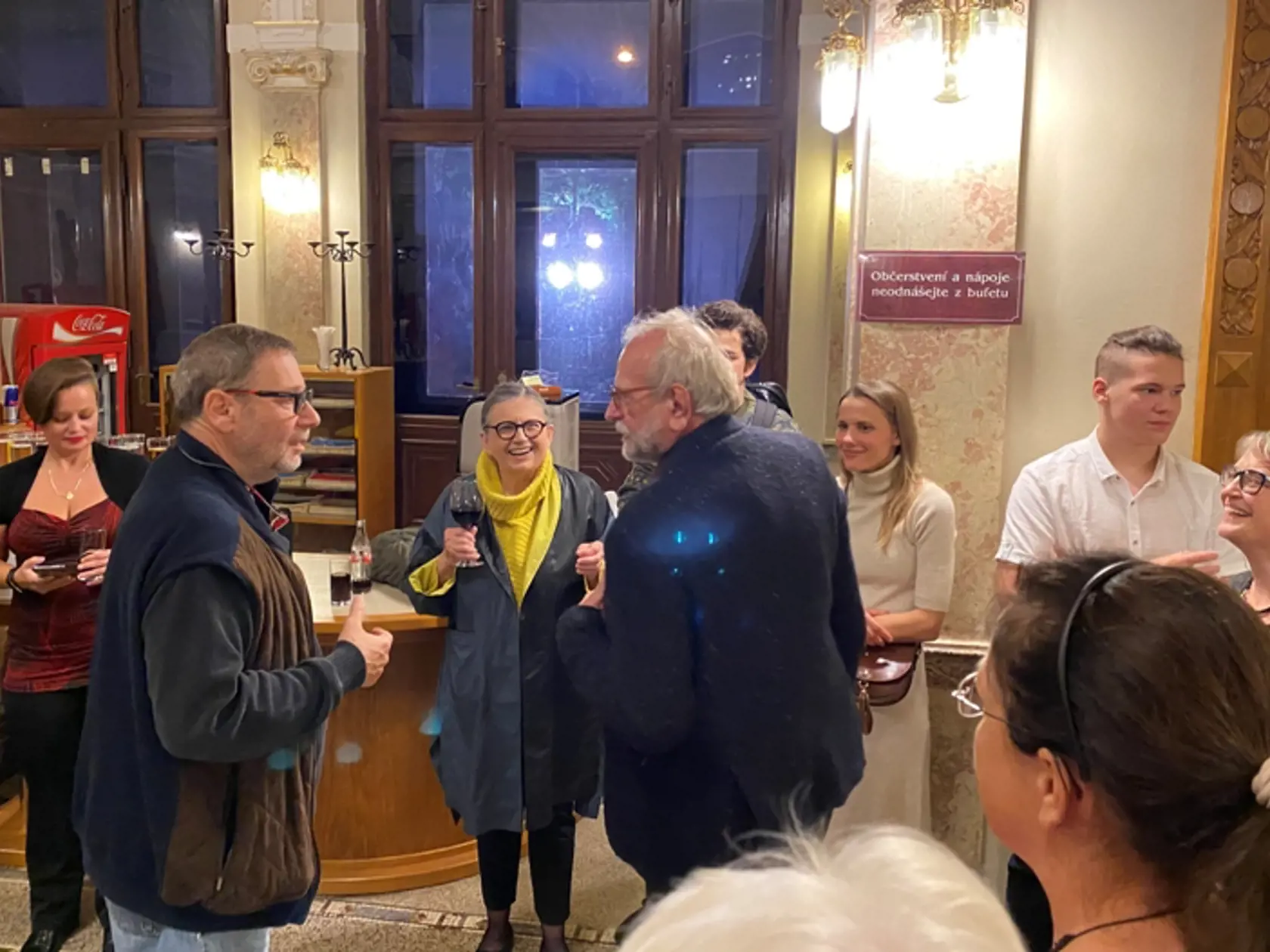 Inscenácia Harold a Maude - stretnutie členov Klubu s hlavnými protagonistami a riaditeľom divadla Tomášom Töpferom.