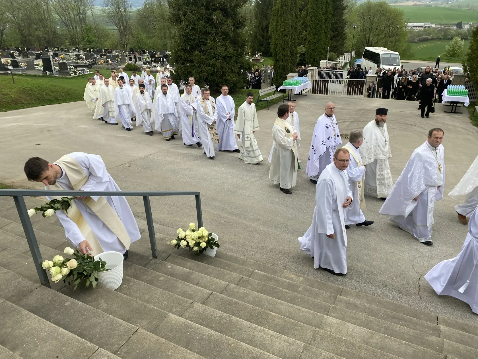 Pohreb troch obetí tragickej havárie pri Spišskej Kapitule v sobotu 6. 4. 2024.