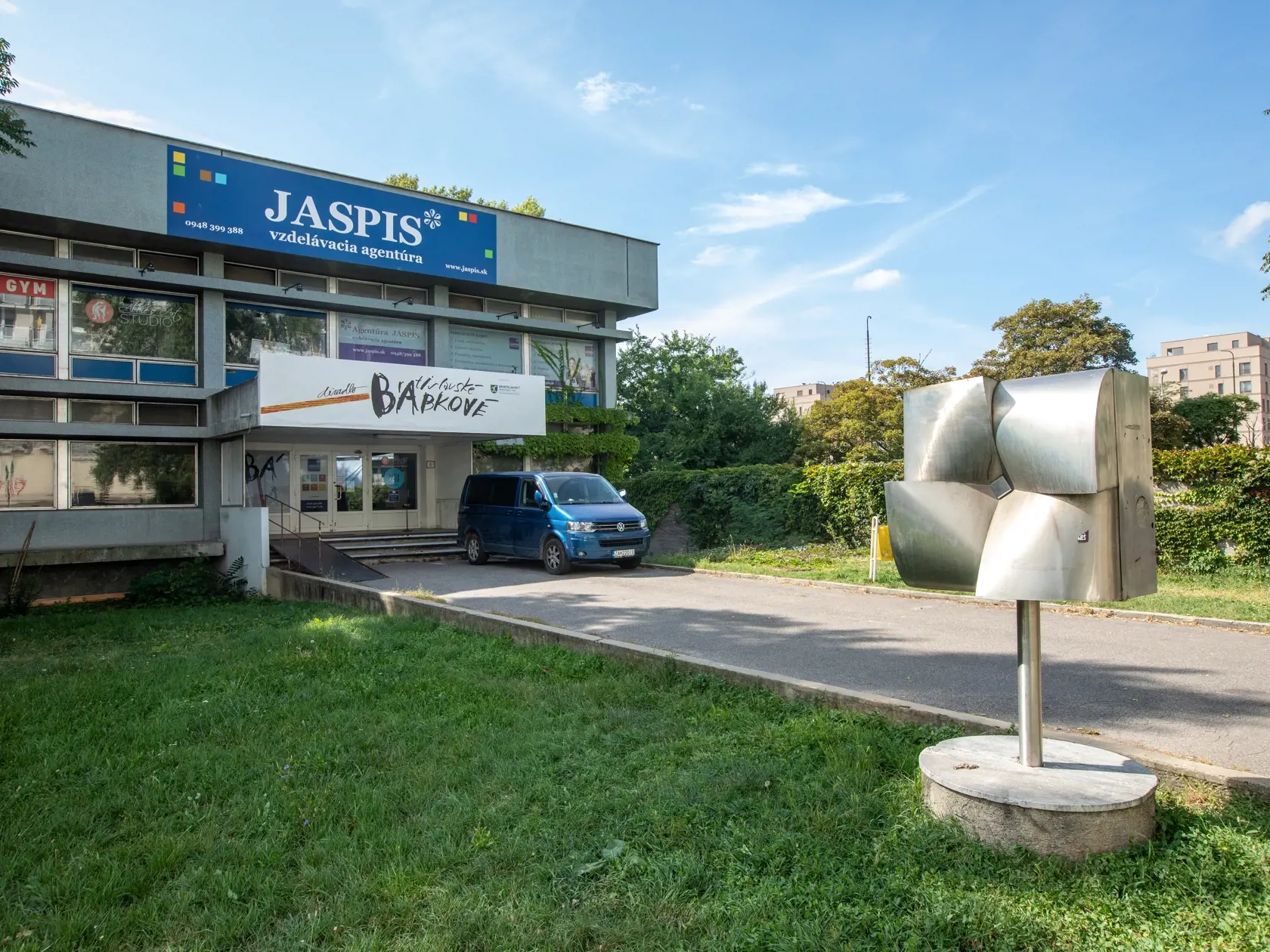 Pôvodný Dom odborov - Istropolis.