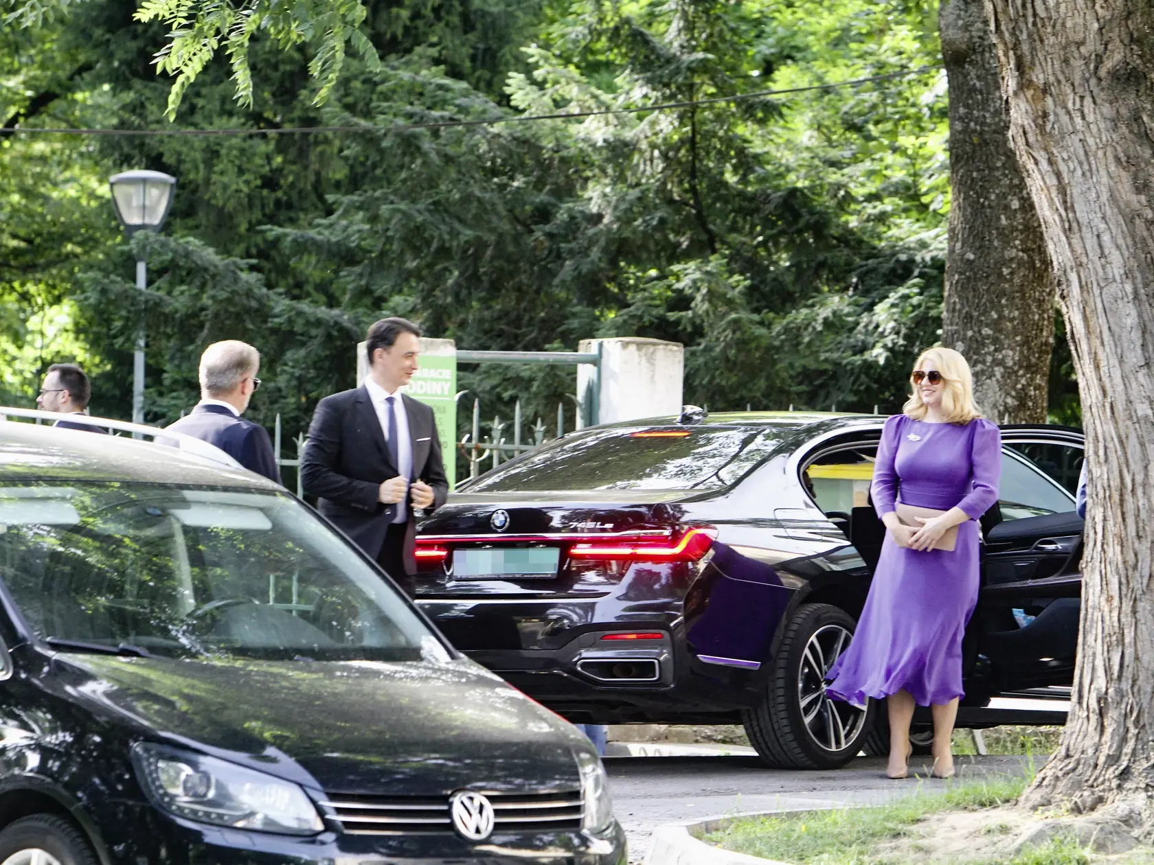 Do zámku odviedol prezidentku jej partner Juraj Rizman.