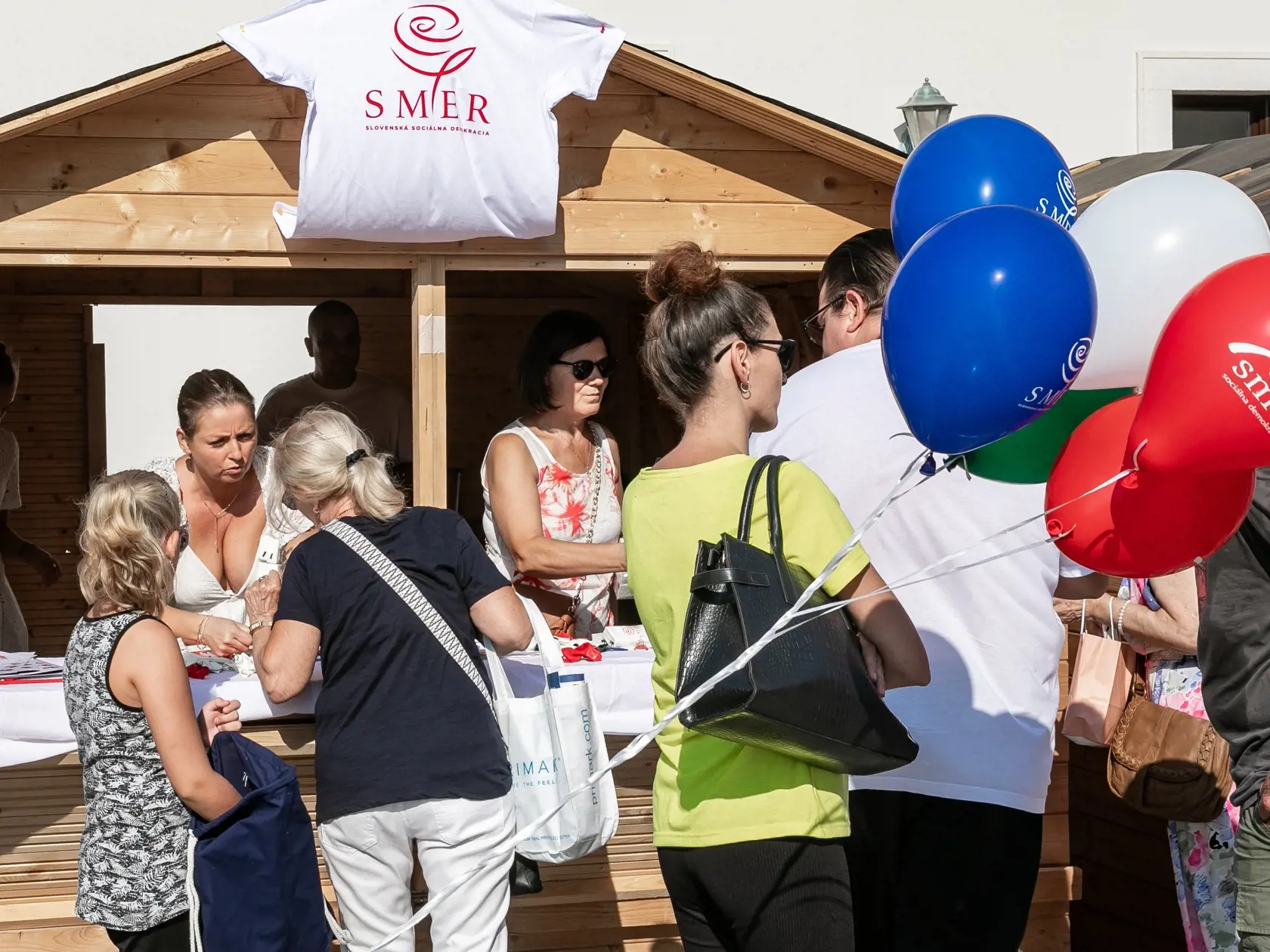 Deň otvorených dverí Národnej rady Slovenskej republiky pri príležitosti 30. plenárneho zhromaždenia.
