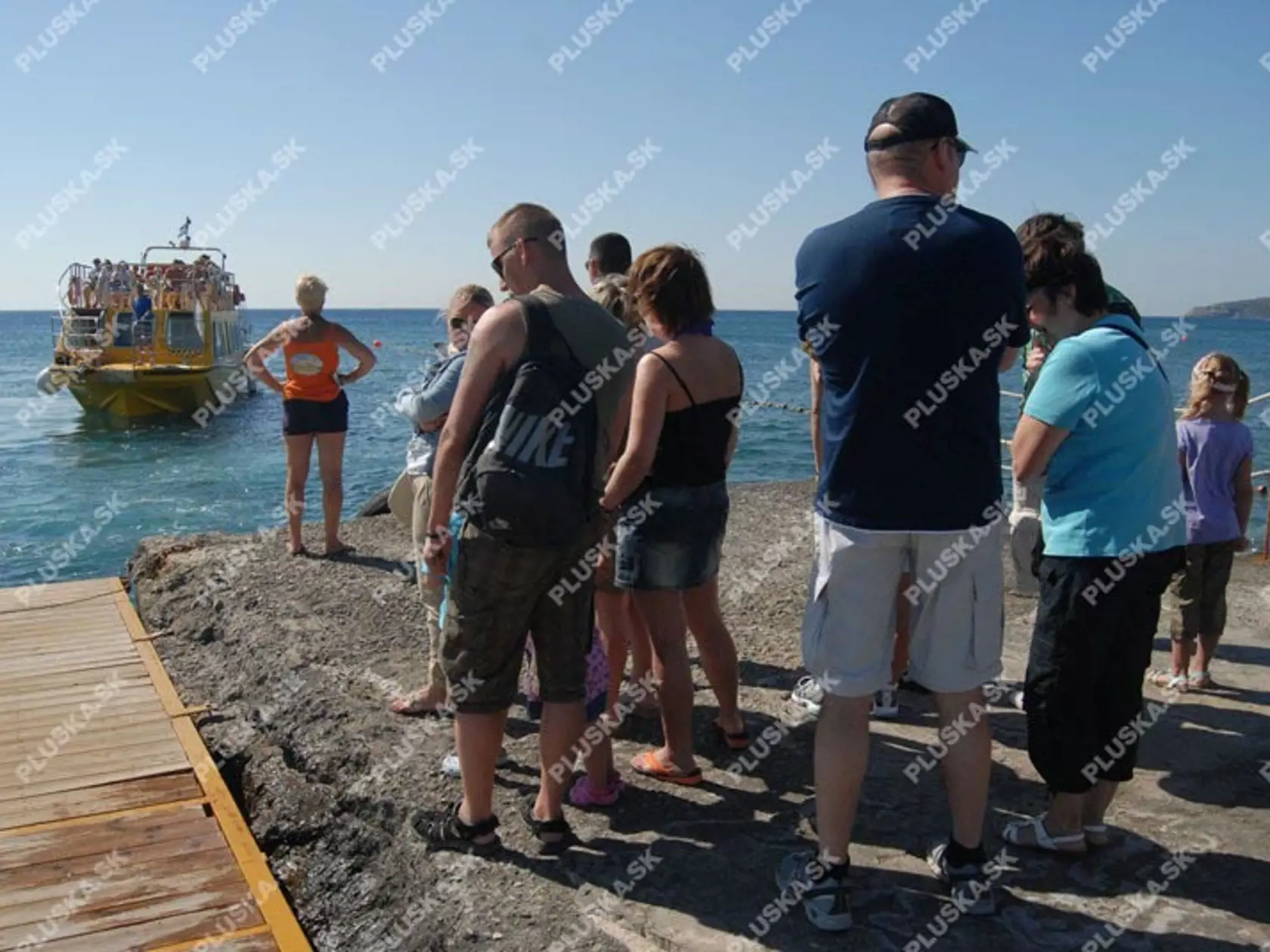 TURISTI: O jazdu loďou do starého mesta je veľký záujem.