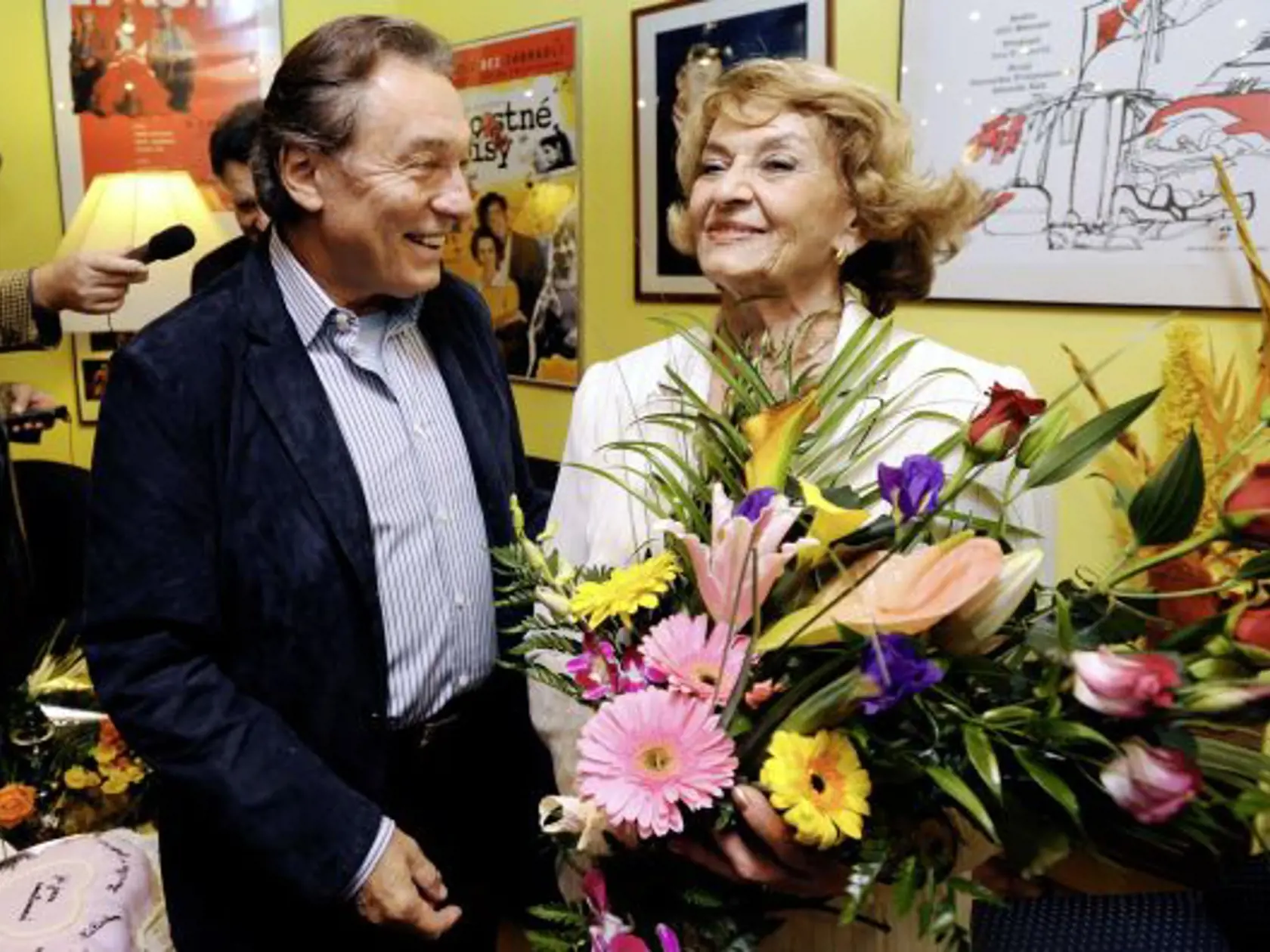 Yvettu Simonovú si vážil aj Karel Gott.