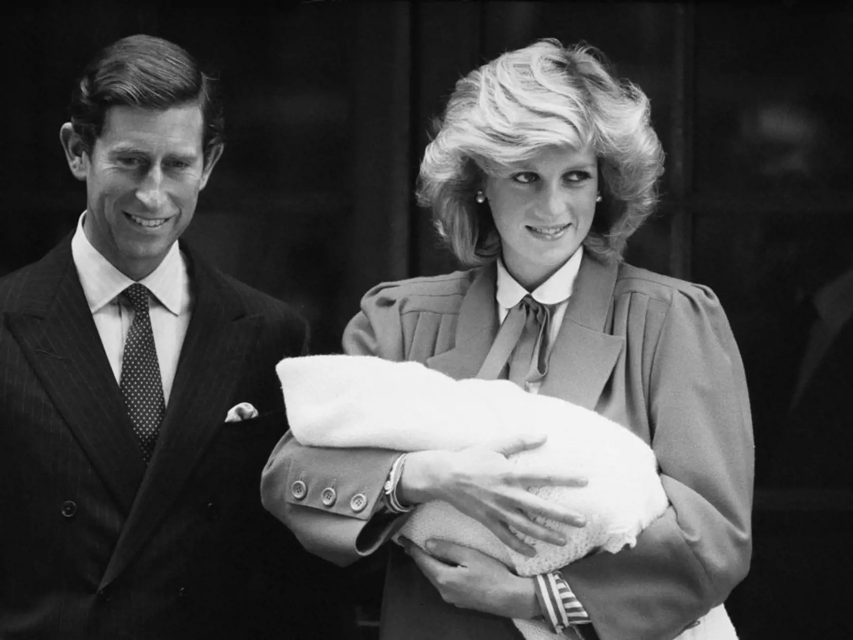 Princezná Diana a princ Charles s novorodeným synom.