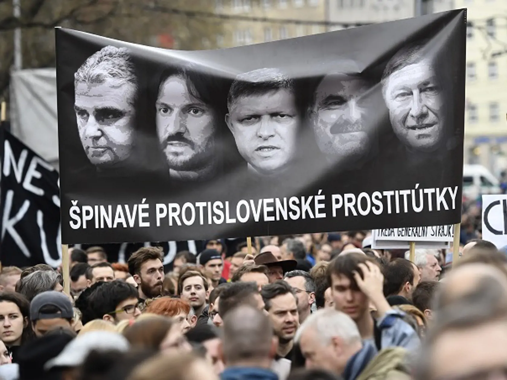 Na snímke protestné zhromaždenie Za slušné Slovensko v Bratislave 5. apríla 2018. FOTO TASR – Martin Baumann