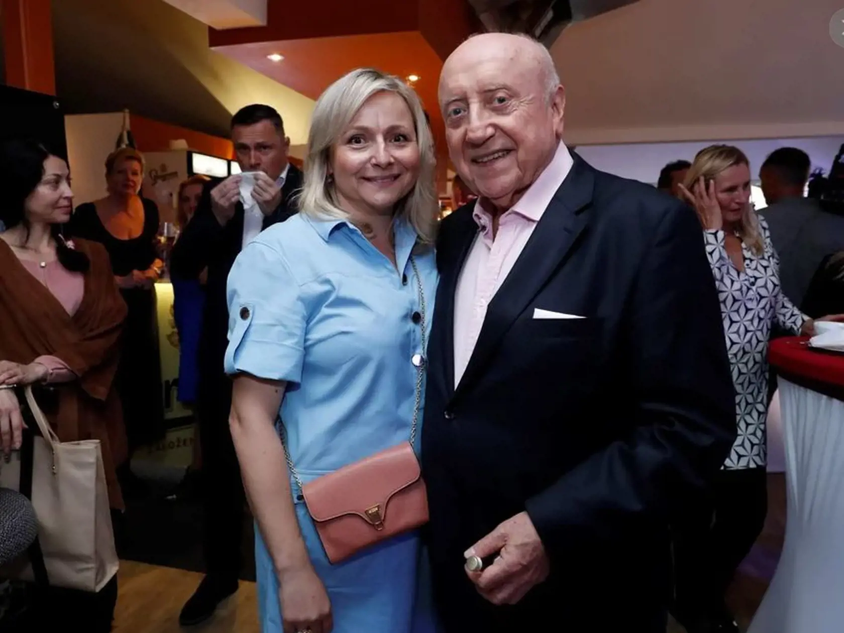 Felix Slováček s dcérou Renée Slováčkou. Tú má s bývalou modelkou a herečkou Renée Wevelsiepovou.