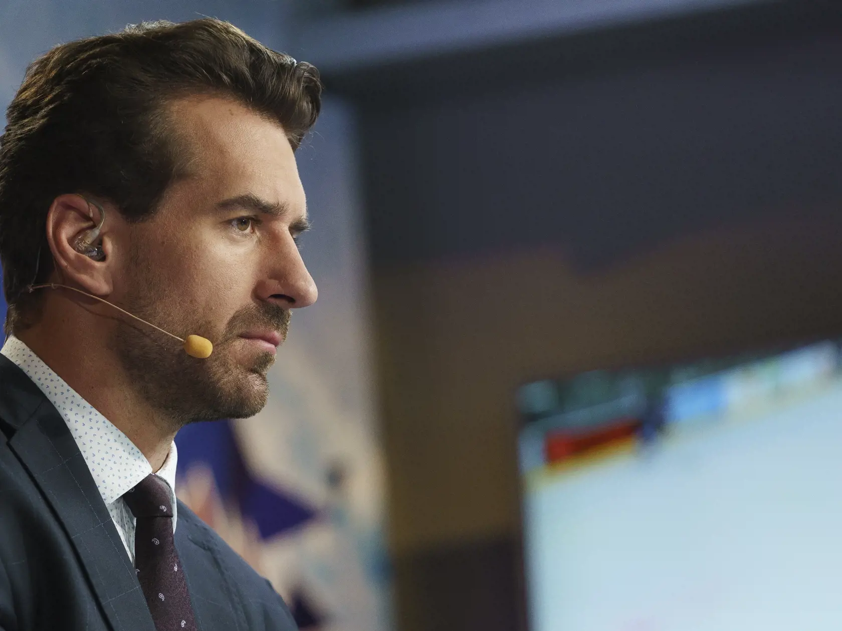 Na snímke bývalý slovenský hokejista Boris Valábik, ktorý pôsobí ako expert v košickom štúdiu RTVS počas zápasov A skupiny hokejových Majstrovstiev sveta IIHF 2019.
