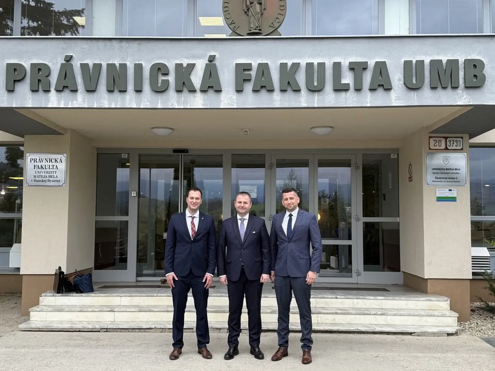 Marián Kéry (Smer) dokončil svoju druhú vysokú školu. Podarilo sa mi to počas toho, ako bol predsedom zahraničného výboru Národnej rady Slovenskej republiky.