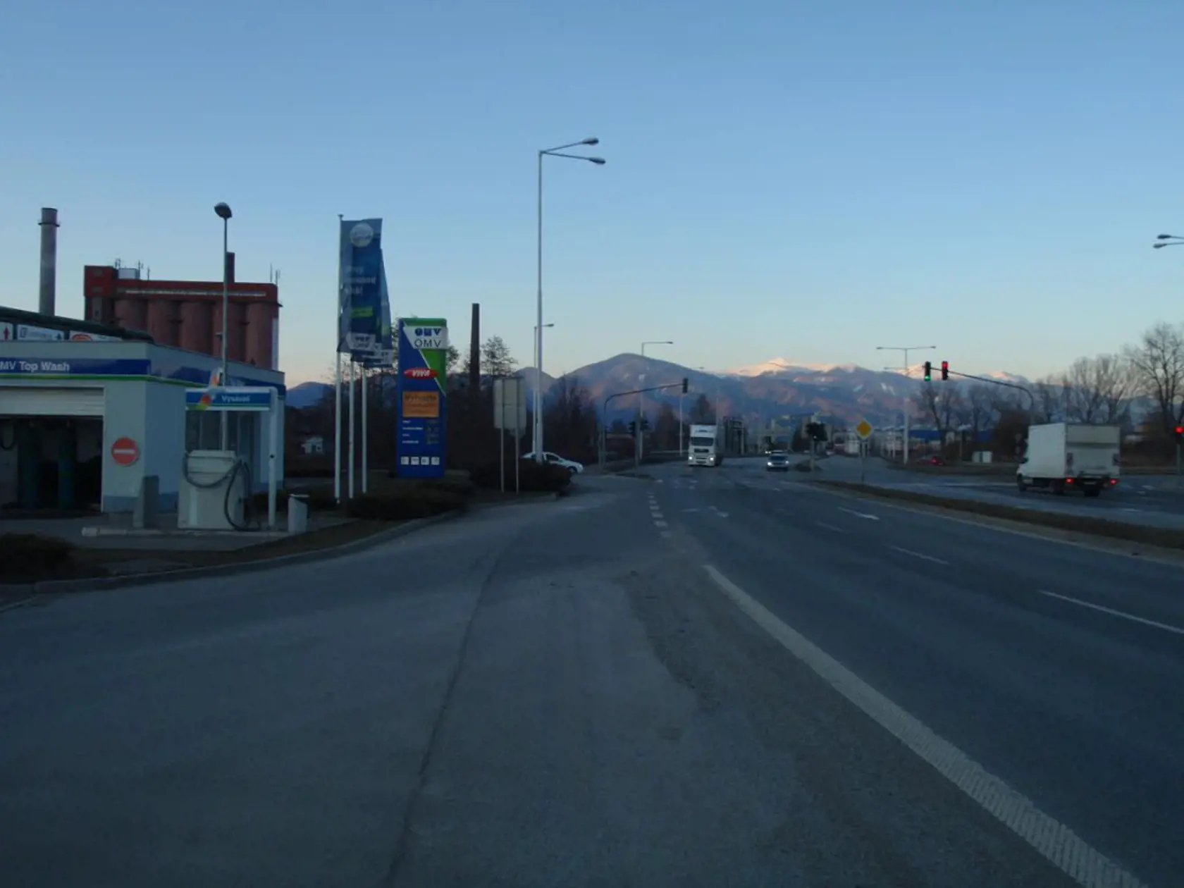 Čerpacia stanica pri výpadovke neďaleko ktorej došlo k úkladnej vražde.