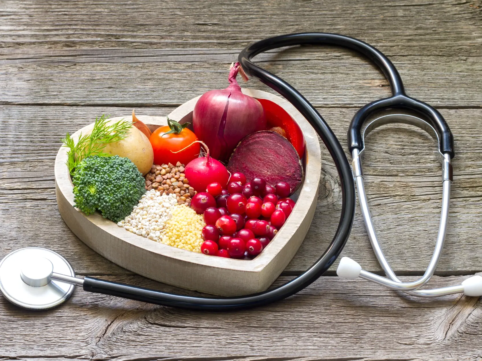 Healthy,Food,In,Heart,And,Cholesterol,Diet,Concept,On,Vintage