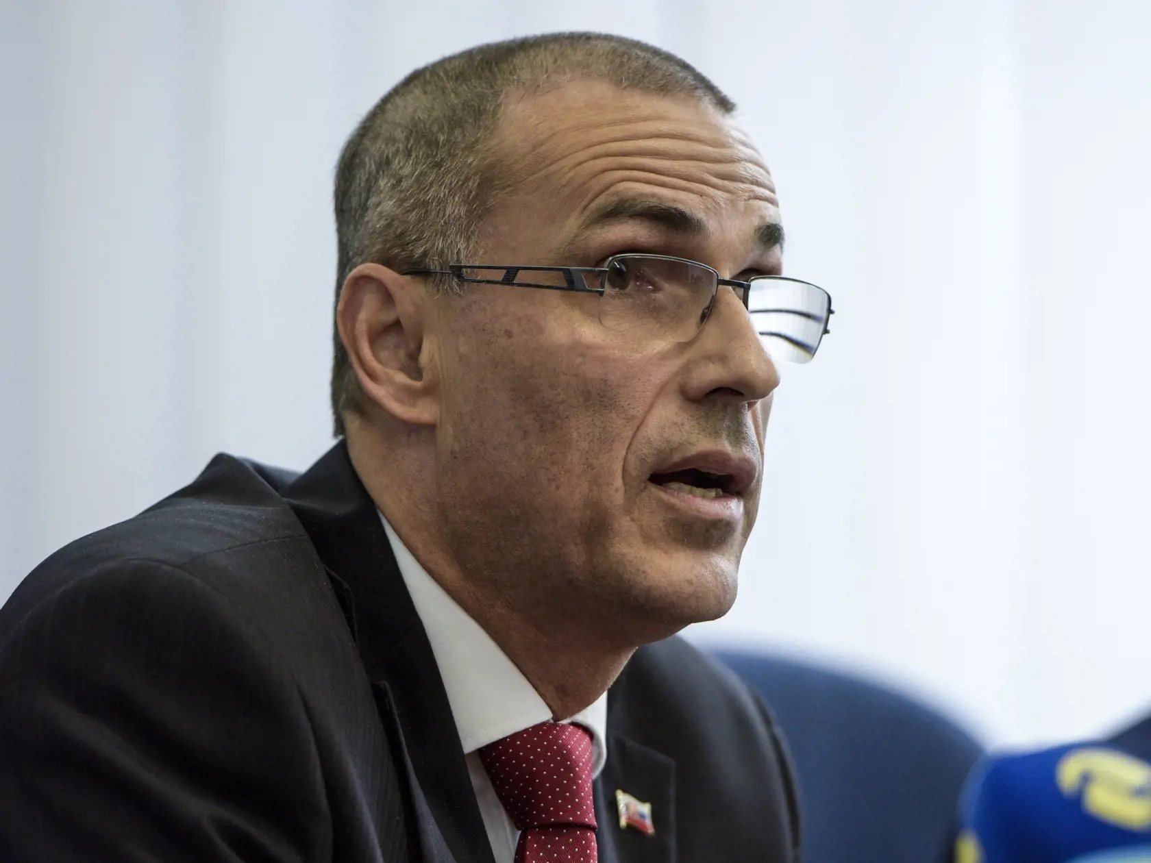 Len dva percentá menej sa ušli generálnemu prokurátorovi Marošovi Žilinkovi na treťom mieste s 32 percentami.
