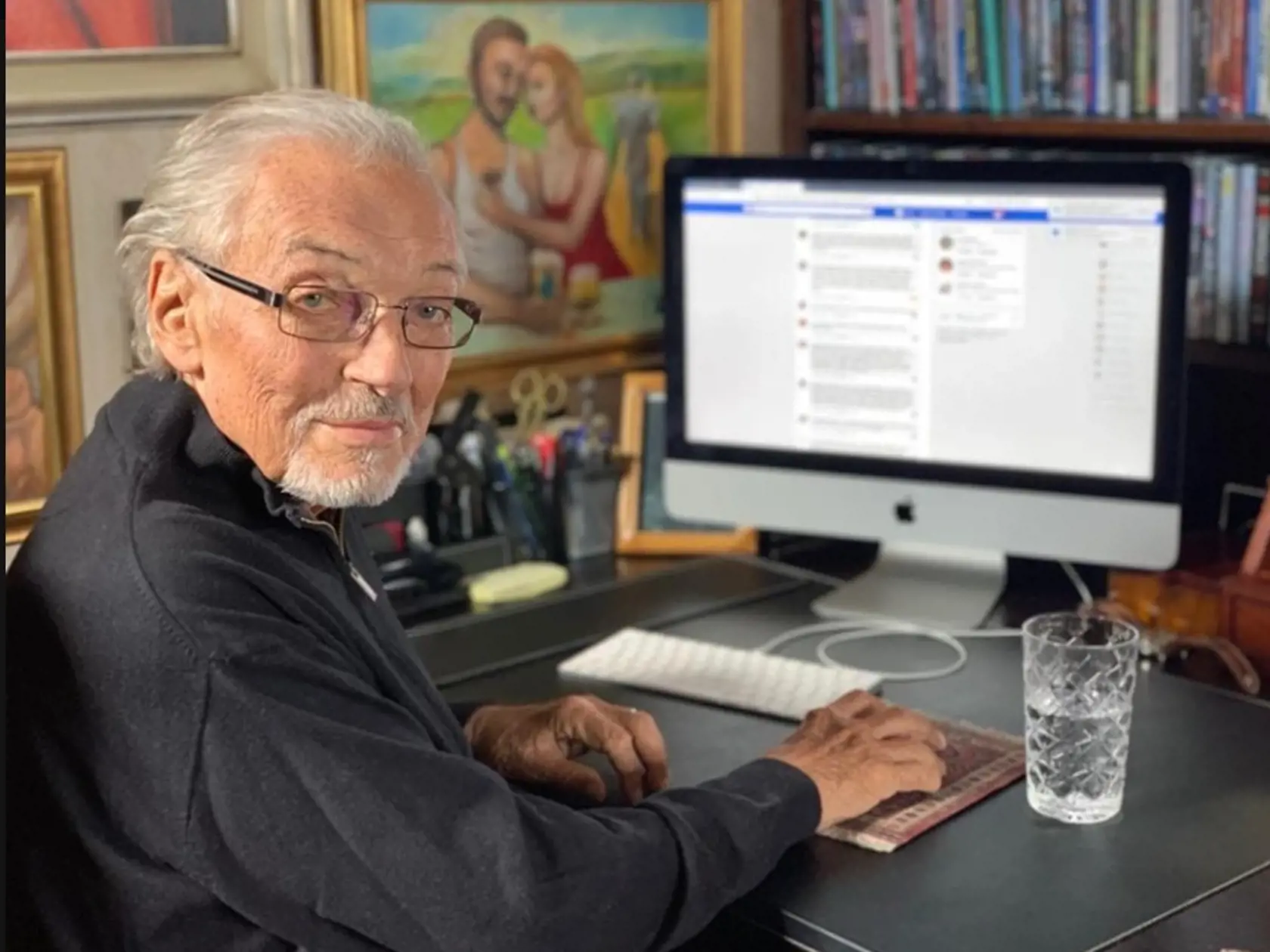Karel Gott denne dostáva množstvo správ od fanúšikov.