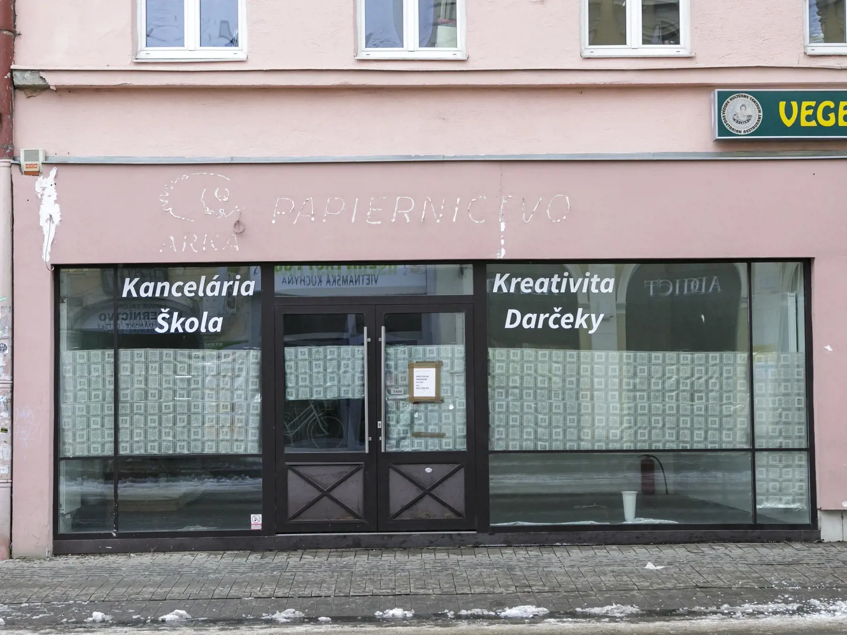 Na snímke zatvorené prevádzky na Obchodnej ulici v Bratislave 12. februára 2021. FOTO TASR - Dano Veselský