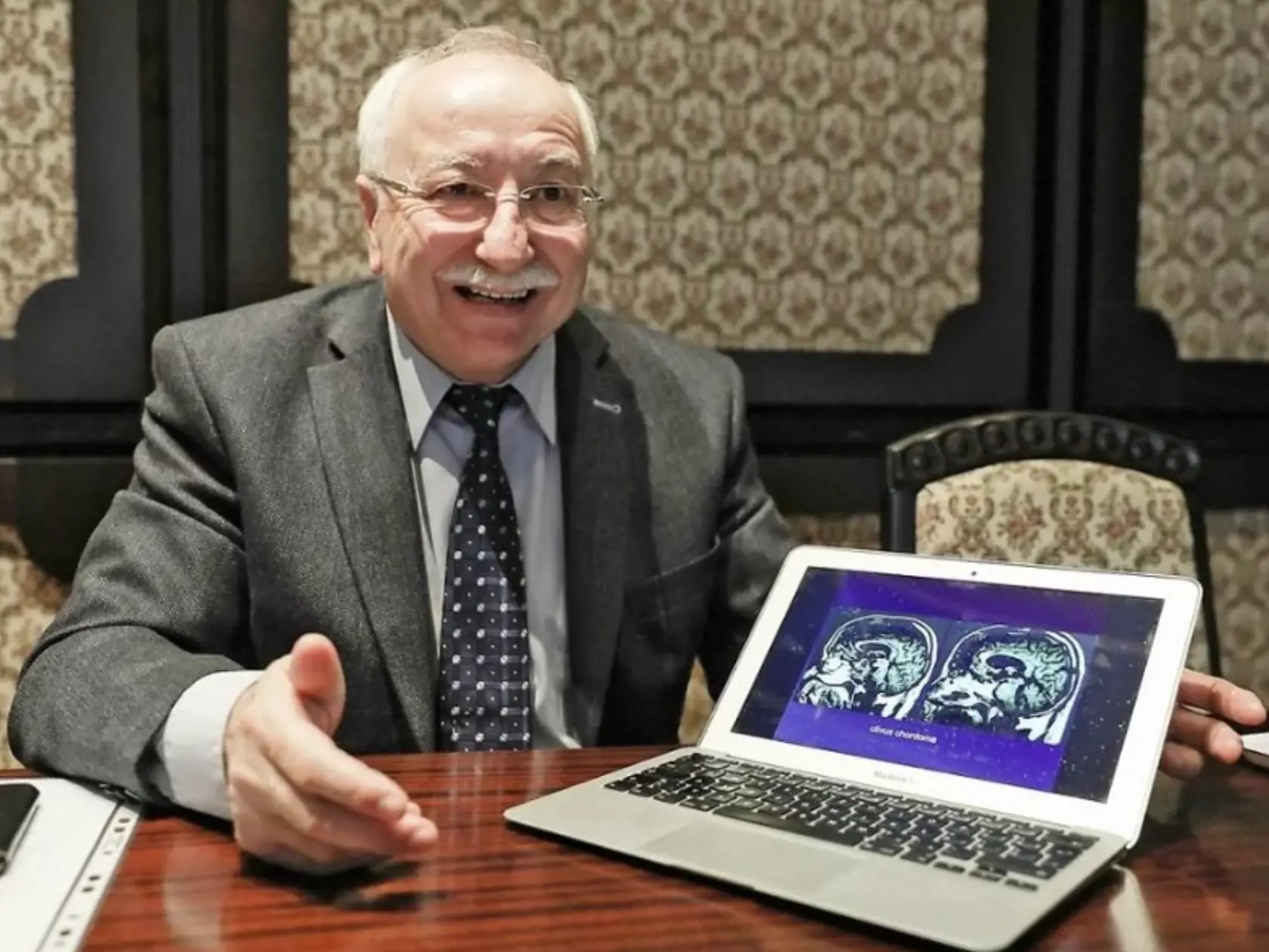 Neurochirurg Juraj Šteňo