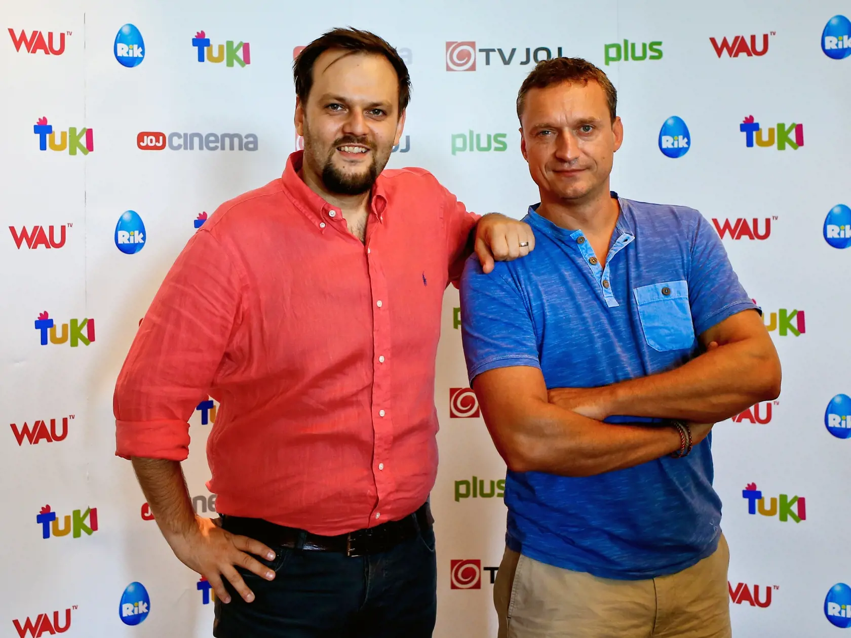 Na snimke zlava moderatori Milan Junior Zimnykoval a Marcel Forgac pocas tlacovej konferencie TV JOJ k jesennemu projektu Ceskoslovensko ma talent.