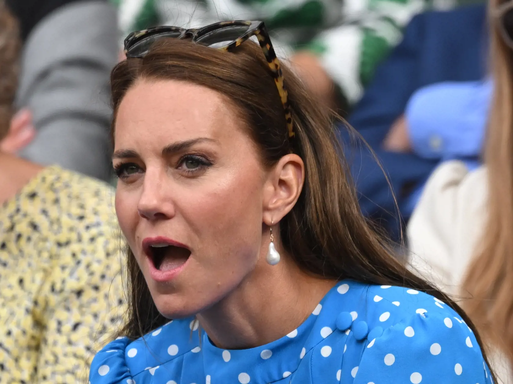 Vojvodkyňa Kate nie je typ fanúšika, ktorý zápasy sleduje potichu a bez emócií. Aj počas štvrťfinále Wimbledonu strúhala jednu grimasu za druhou a zápasy poriadne prežívala.