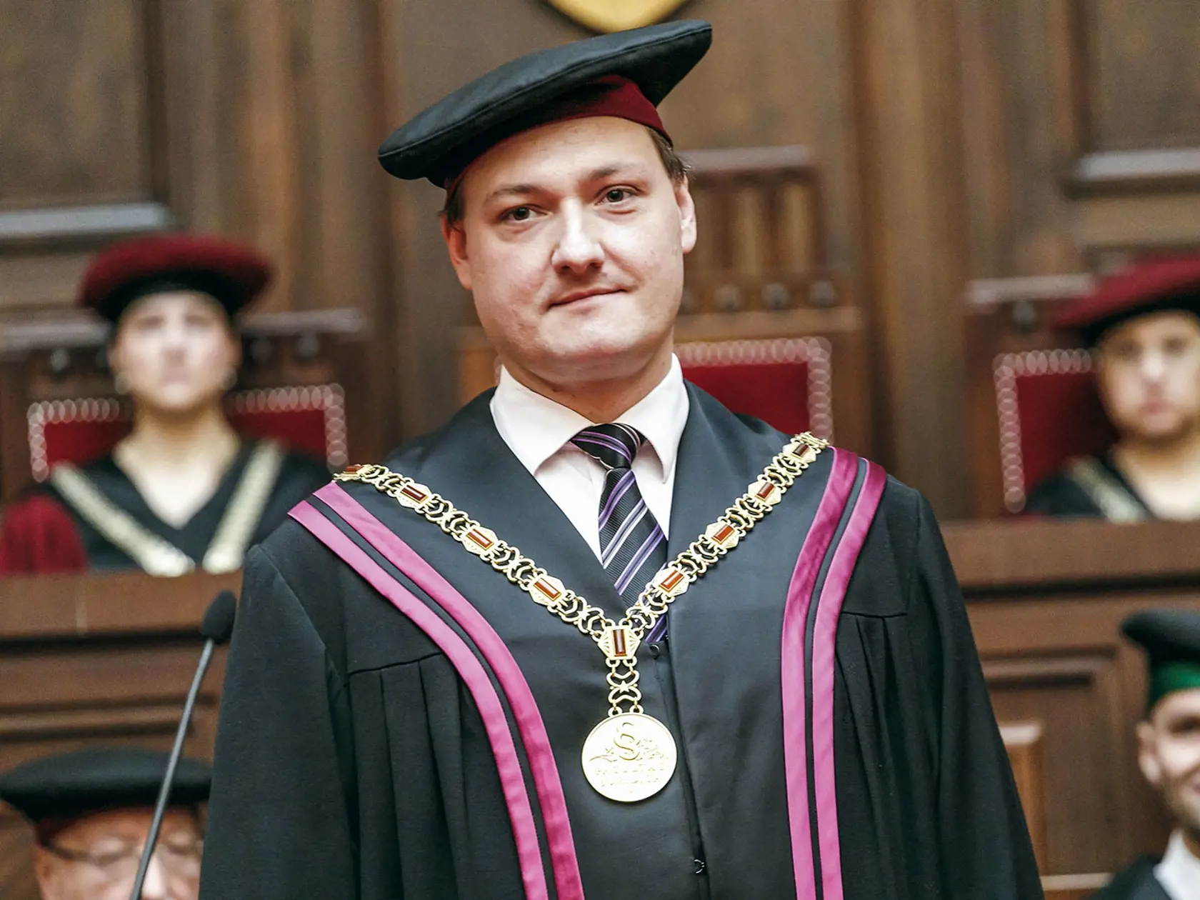 Reformu kritizuje aj dekan Právnickej fakulty Univerzity Komenského v Bratislave Eduard Burda.