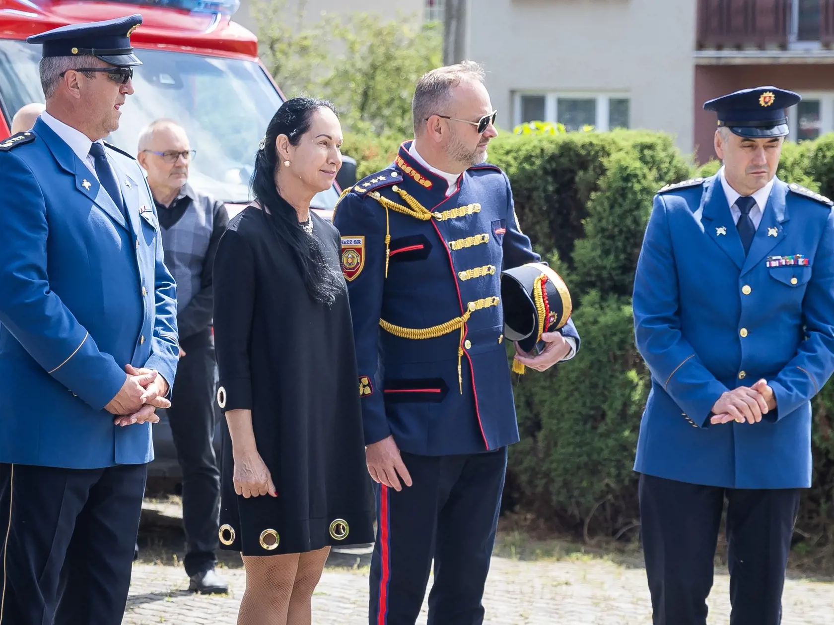 Pohreb zosnulého hasiča Mariána, ktorý prišiel o život na diaľnici D1, keď do neho narazil poľský kamión. Na snímke štátna tajomníčka Ministerstva vnútra SR Lucia Kurilovská. 