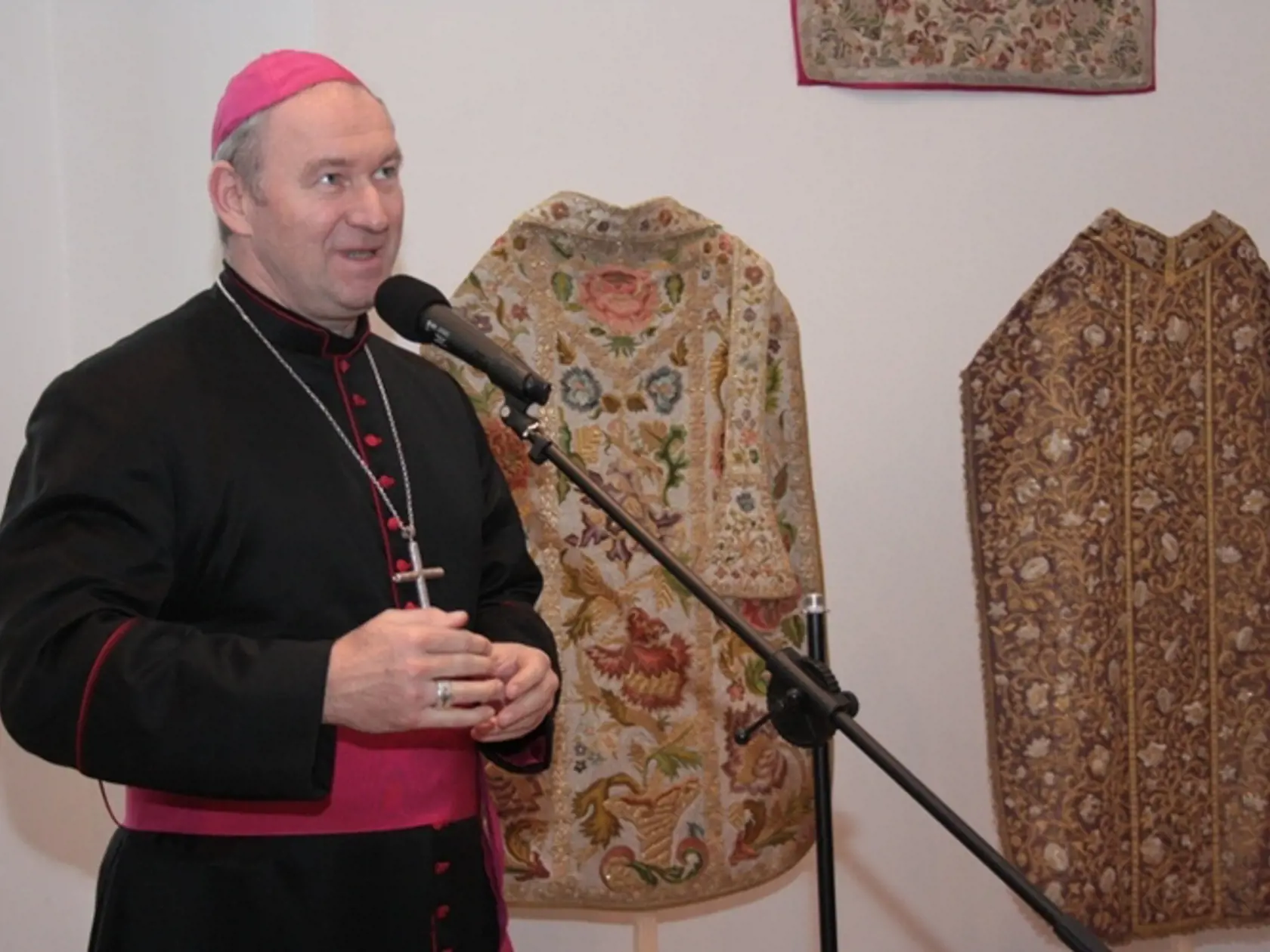 Róbert Bezák