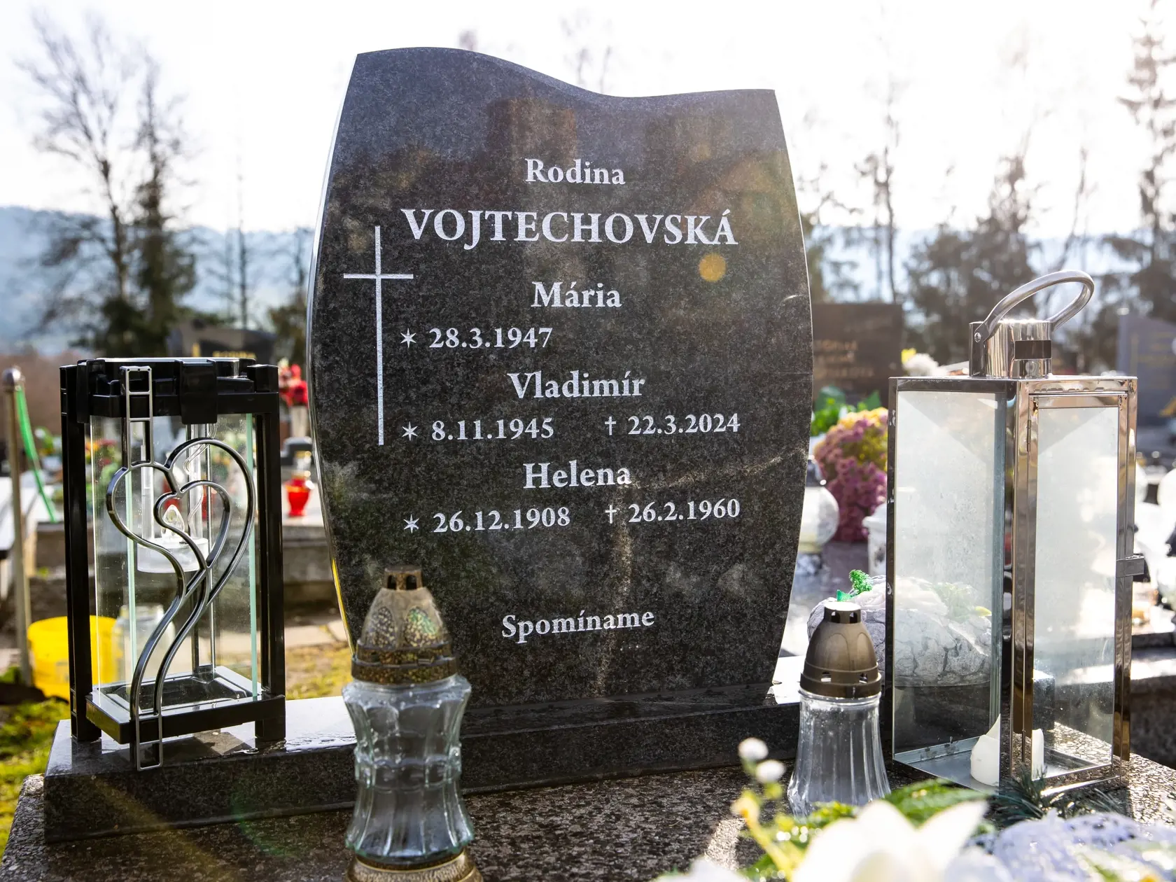 Na snímke je hrob Heleny Vojtechovskej v Námestove. V roku 1960 bola zavraždená v kostole svätého Šimona a Júdu.