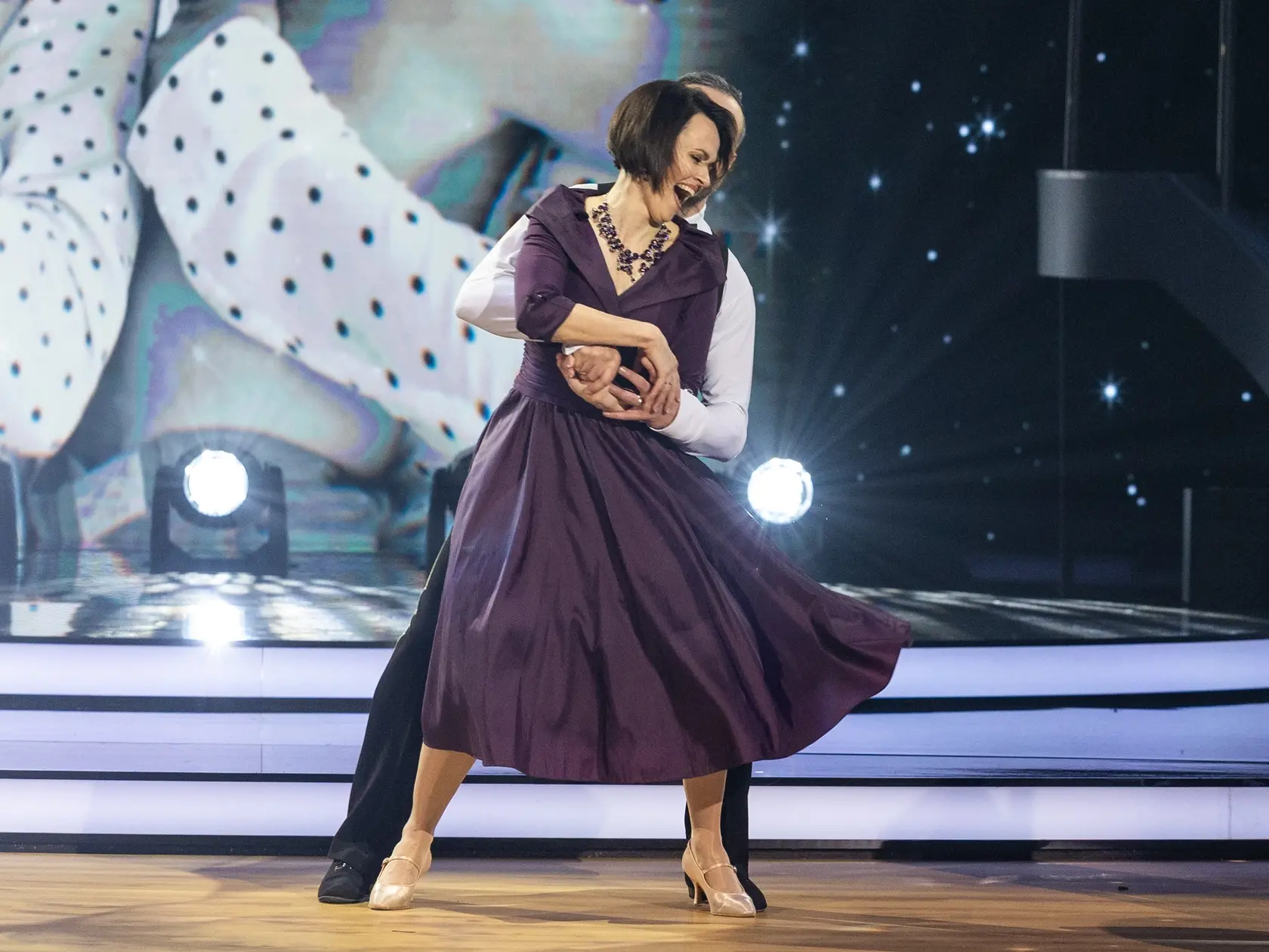 Na snímke Juraj Kemka, manželka Adriana počas štvrtého  kola Let's dance 2025.