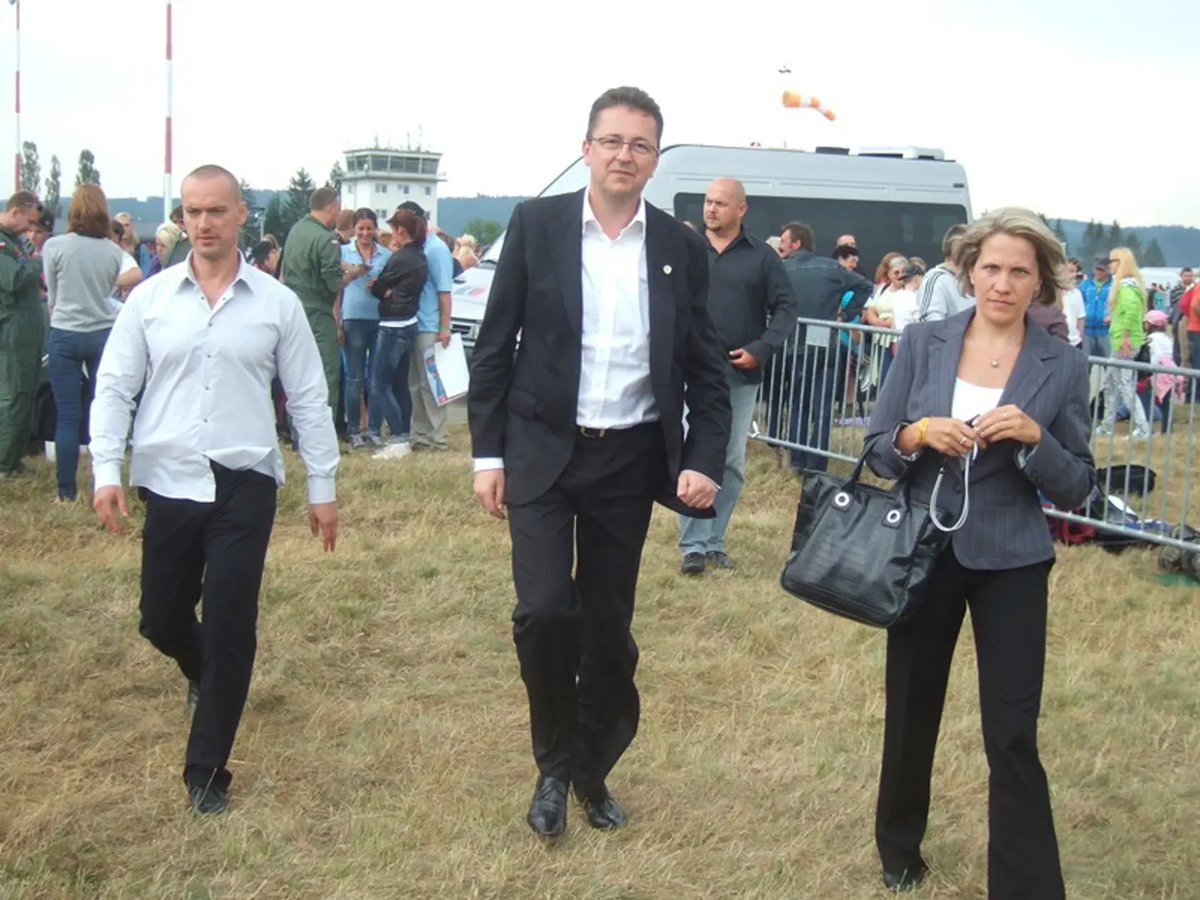 Na letisku v Sliači ste mohli zazrieť aj ministra obrany Glváča.