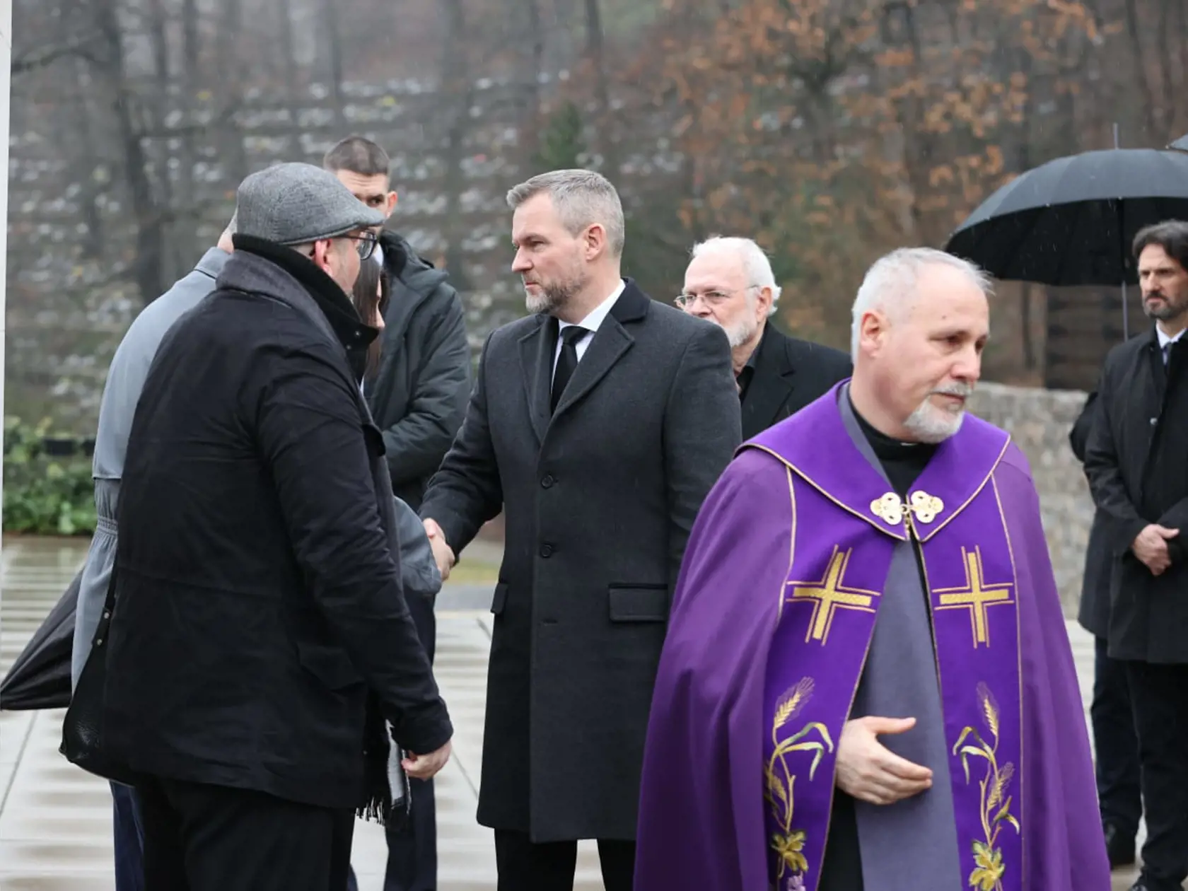 S Dušanom Čaplovičom sa prišli rozlúčiť politické špičky.