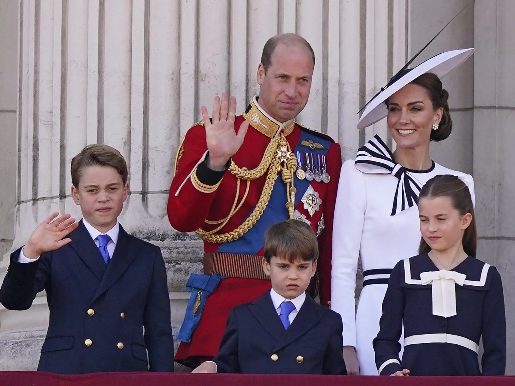 Princezná Kate so svojimi najmilovanejšími na balkóne Buckhinghamského paláca