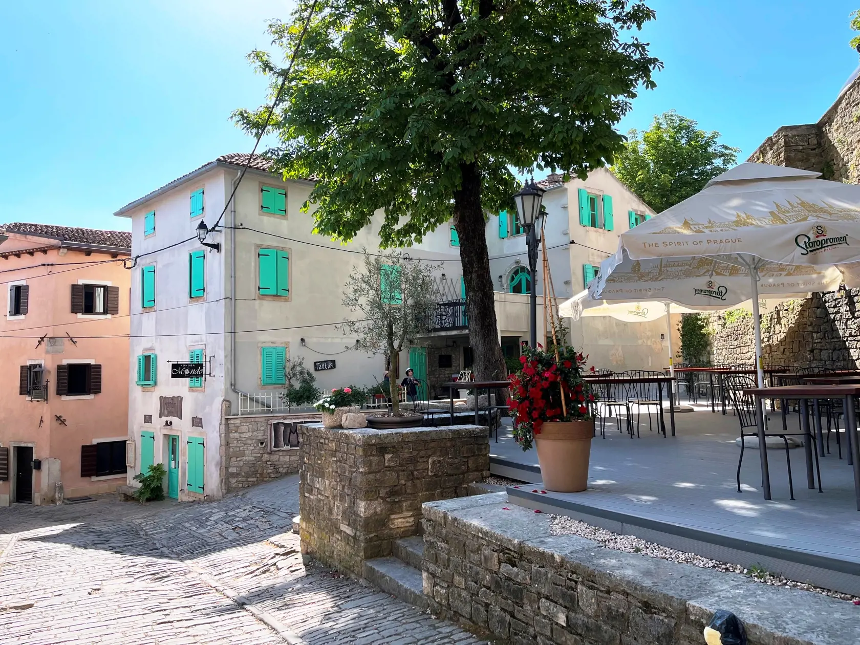 Motovun, mesto v horách