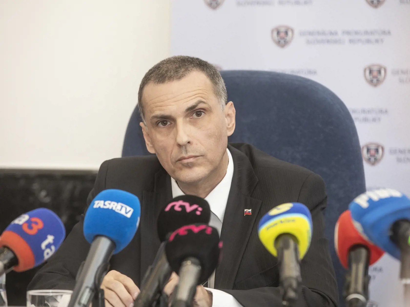 Na snímke je tlačová konferencia, na ktorej  Maroš Žilinka informoval o fungovaní Generálnej prokuratúry po zrušení Úradu špeciálnej prokuratúry. Na fotke je generálny prokurátor SR Maroš Žilinka.

