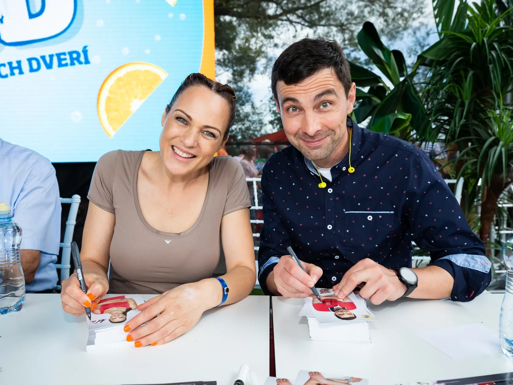Deň otvorených dverí televízie Markíza v Záhorskej Bystrici. Na snímke Daro Richter a Adriana Poláková.