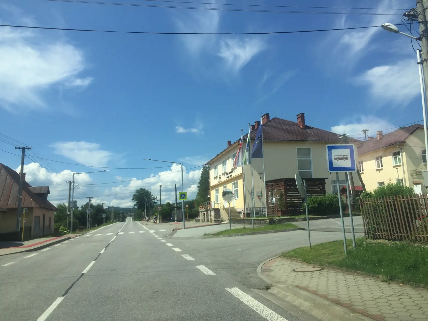 Obec Vyšný Mirošov leží medz Svidníkom a Bardejovom.