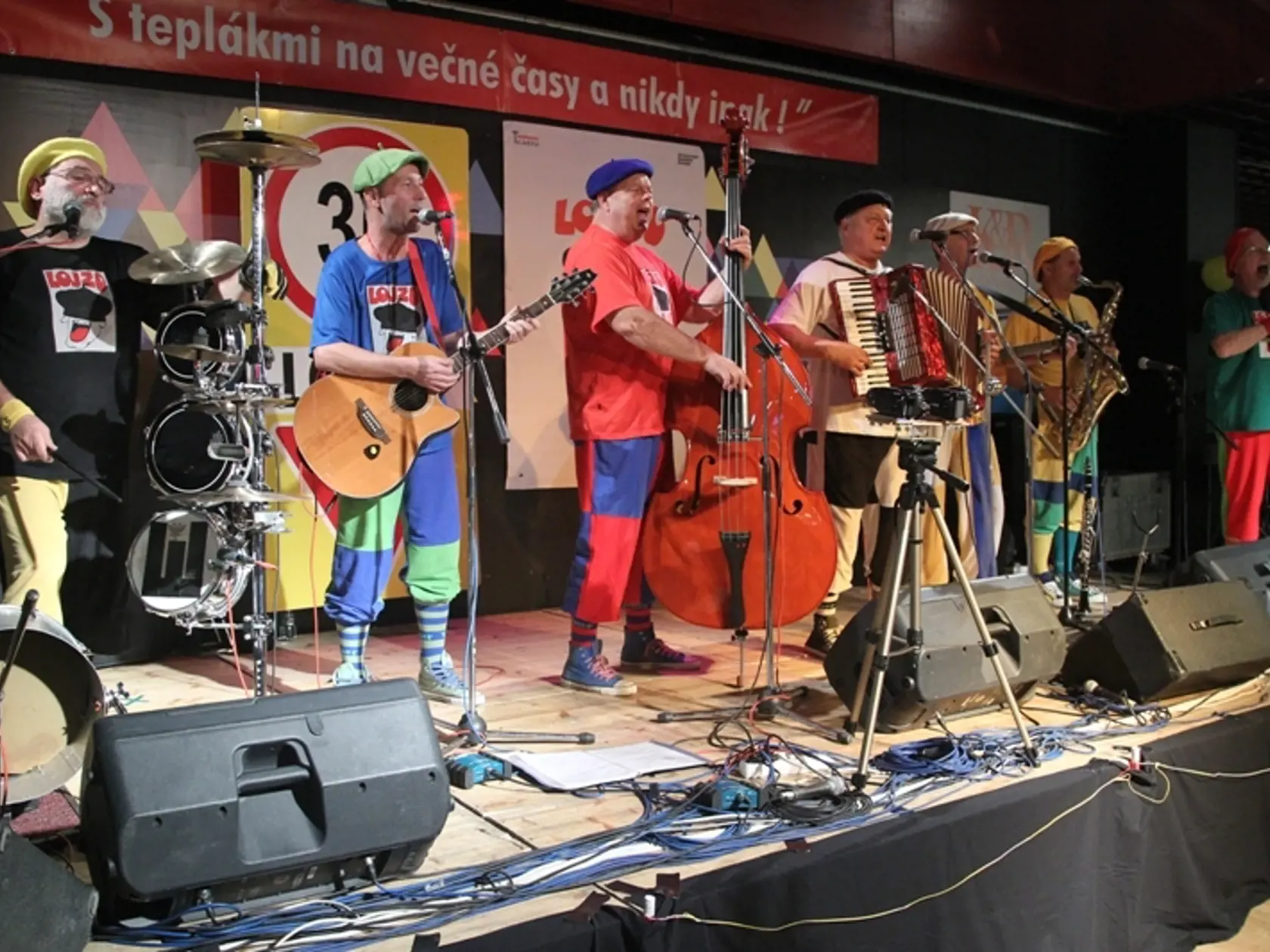 Tepláková kapela:
Lojzo-vci sú tým
charakteristickí.