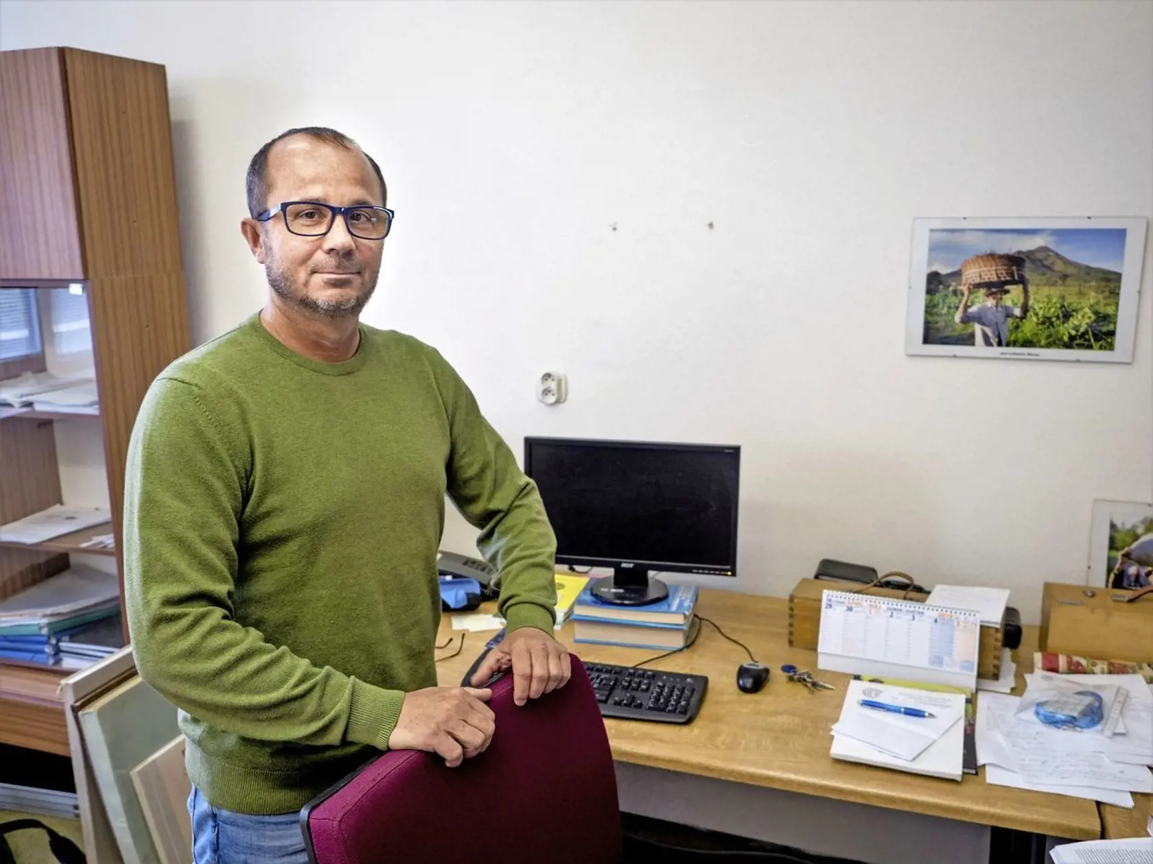Klimatogeograf Norbert Polčák  očakáva zajtra polooblačné až oblačné počasie, miestami sa vyskytnú prehánky a búrky.